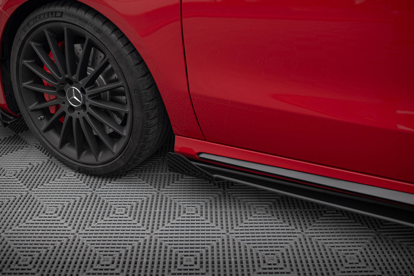 Street Pro Seitenschweller Ansatz für + Flaps Mercedes-Benz A 45 AMG W176 Facelift schwarz Hochglanz