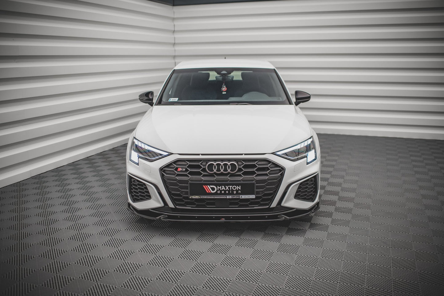 Front Ansatz V.3 für Audi S3 / A3 S-Line 8Y schwarz Hochglanz