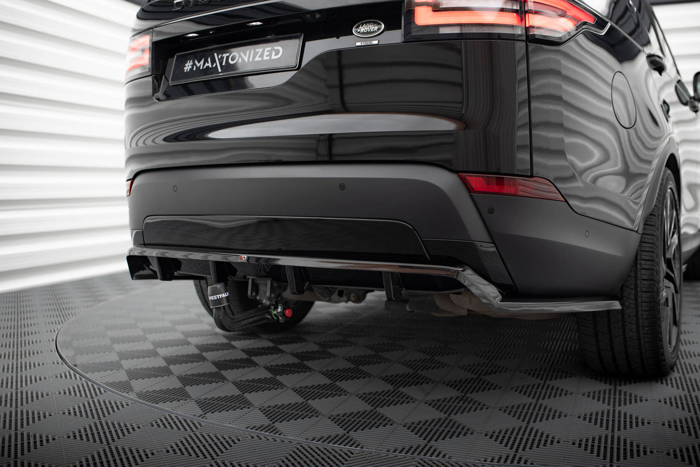Mittlerer Cup Diffusor DTM Look Heck Ansatz für Land Rover Discovery HSE Mk5 schwarz Hochglanz