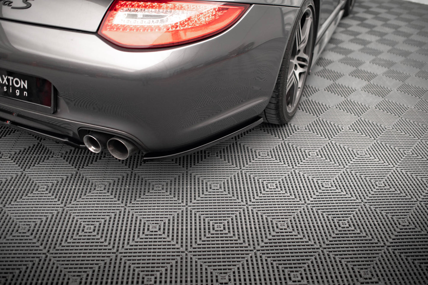 Heck Ansatz Flaps Diffusor für Porsche 911 Carrera / Carrera GTS 997 Facelift schwarz Hochglanz