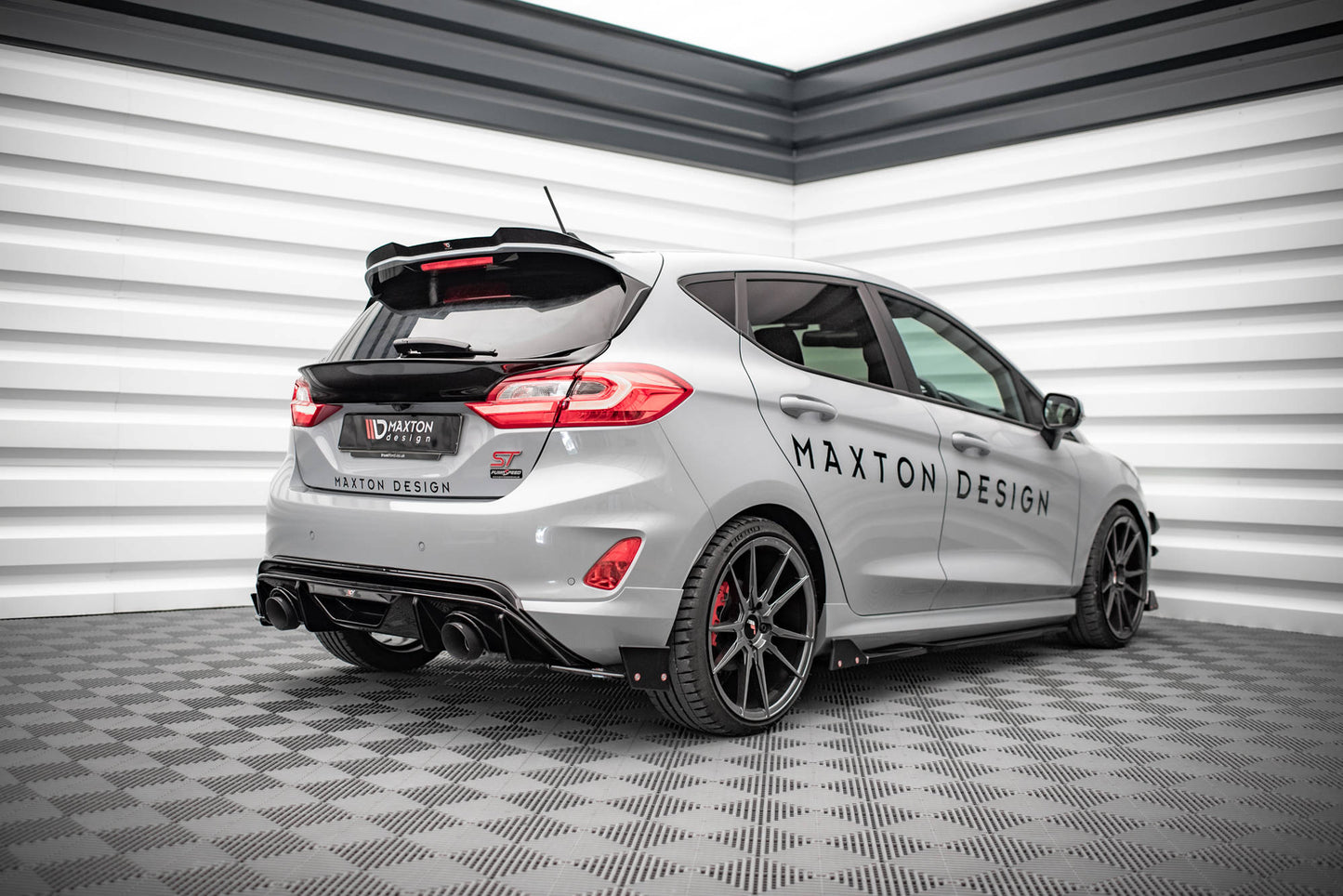 Heckscheiben Spoiler für Ford Fiesta Standard/ ST-Line/ ST schwarz Hochglanz