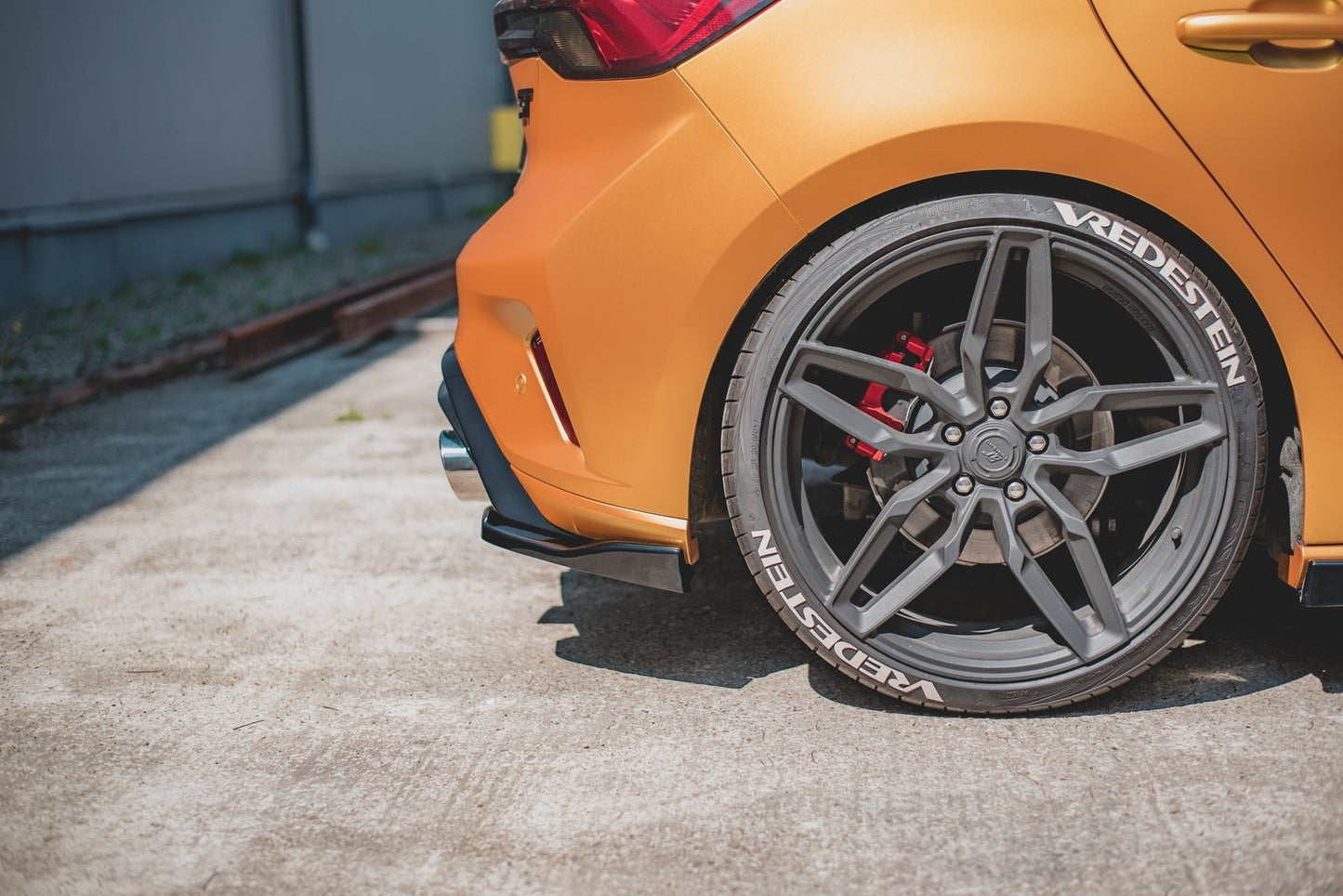 Heck Ansatz Flaps Diffusor V.3 für (Für heckansatz v.2) Ford Focus Hatchback ST Mk4 schwarz Hochglanz