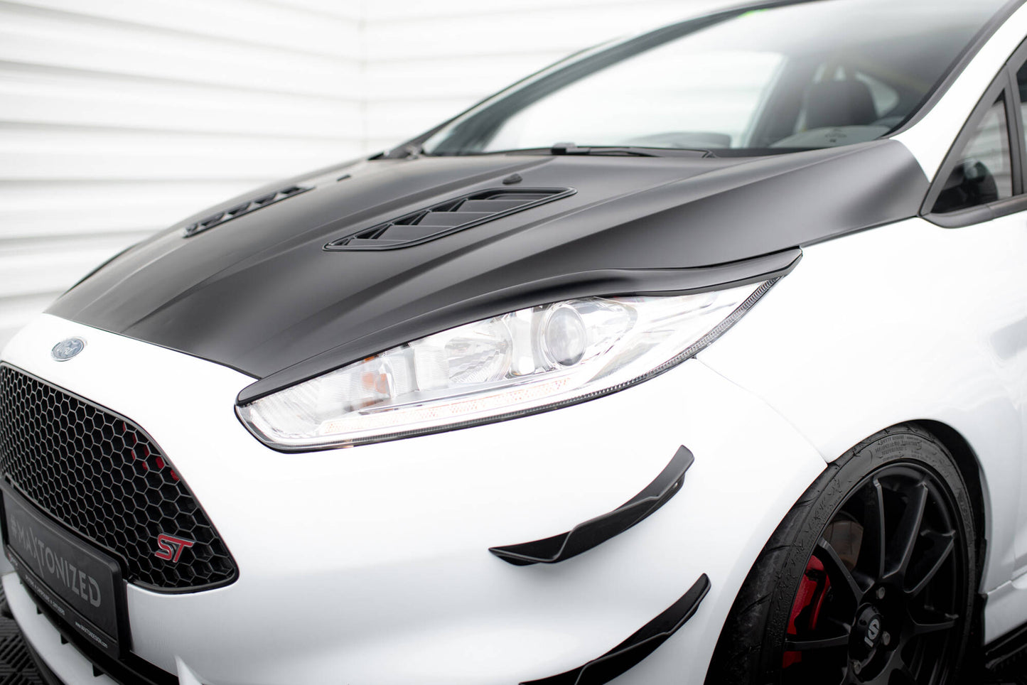Scheinwerfer Blenden Böser Blick V.1 für Ford Fiesta ST / ST-Line / Standard Mk7 FL schwarz Hochglanz