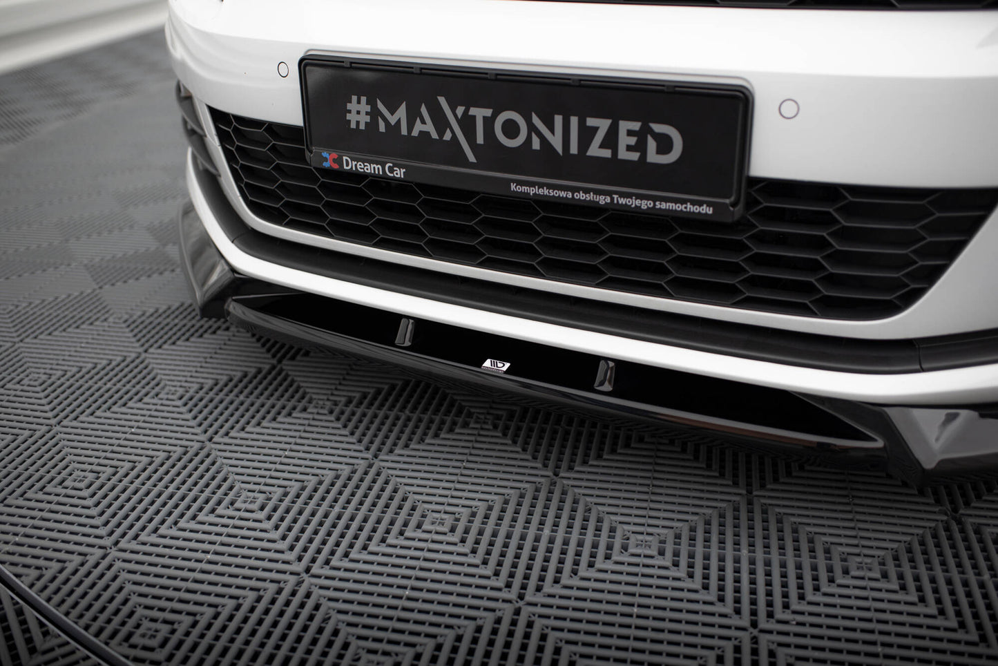 Front Ansatz V.2 für VW Scirocco Mk3 Facelift schwarz Hochglanz