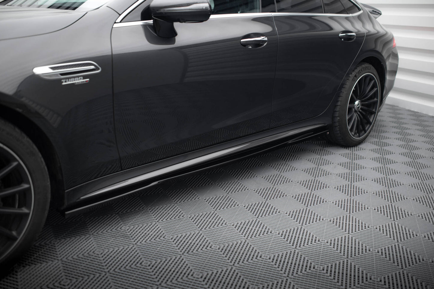 Seitenschweller Ansatz für Mercedes-AMG GT 53 4-Door Coupe schwarz Hochglanz