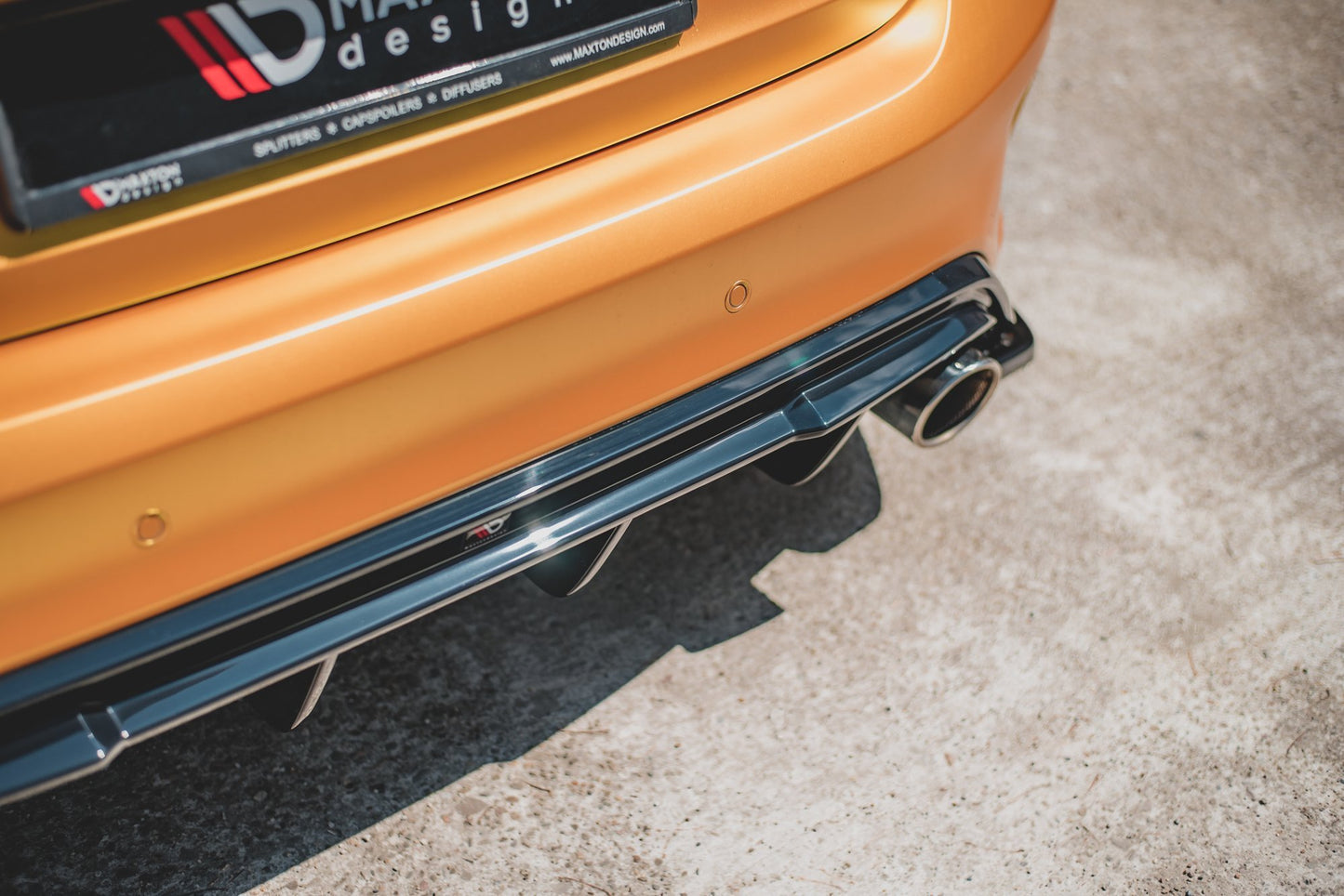 Diffusor Heck Ansatz V.3 für Ford Focus Hatchback ST Mk4 schwarz Hochglanz