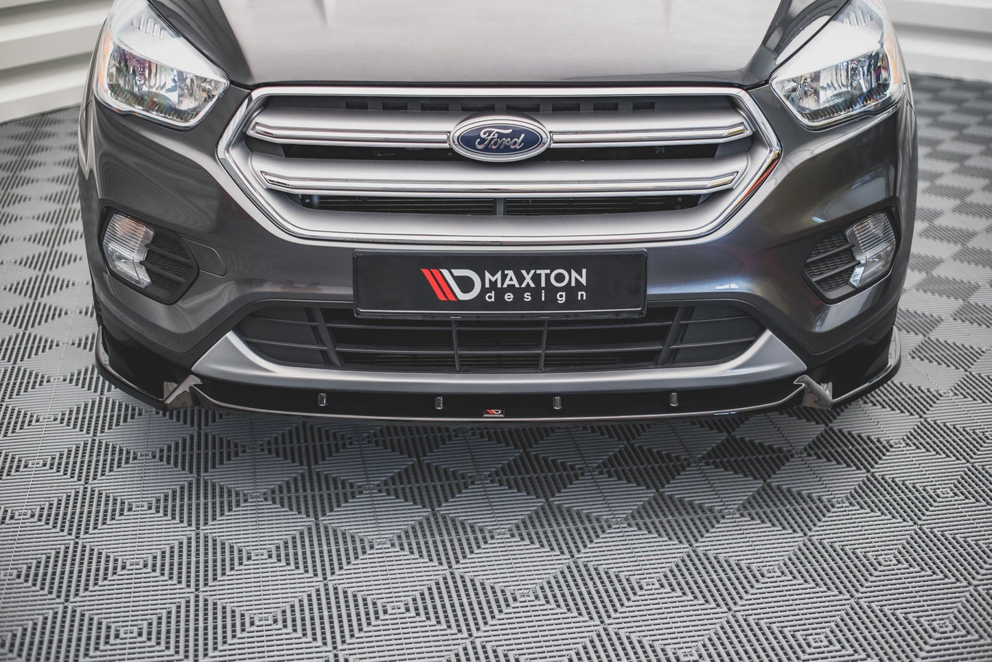 Front Ansatz für Ford Escape Mk3 schwarz Hochglanz