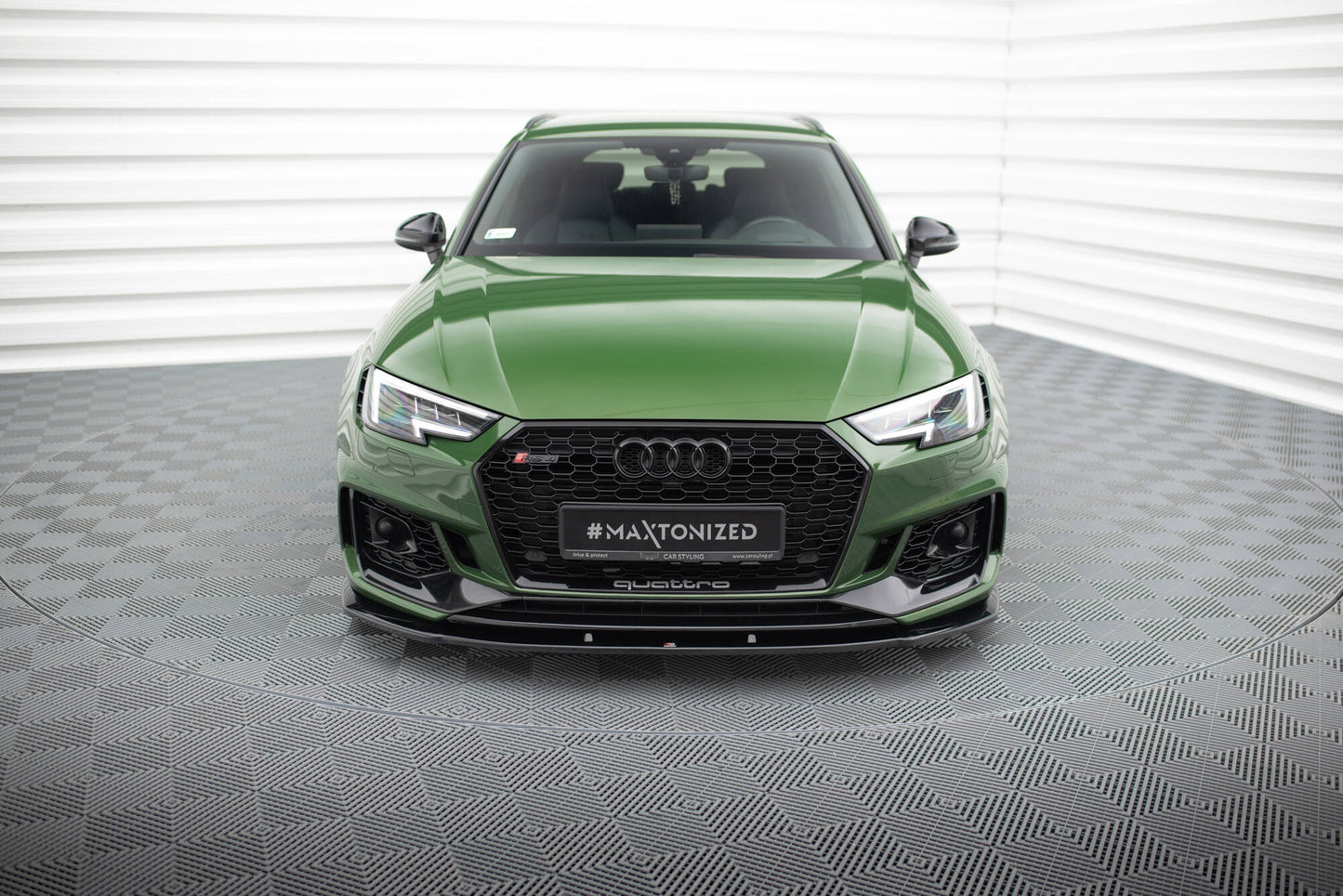 Front Ansatz V.1 für Audi RS4 B9 schwarz Hochglanz