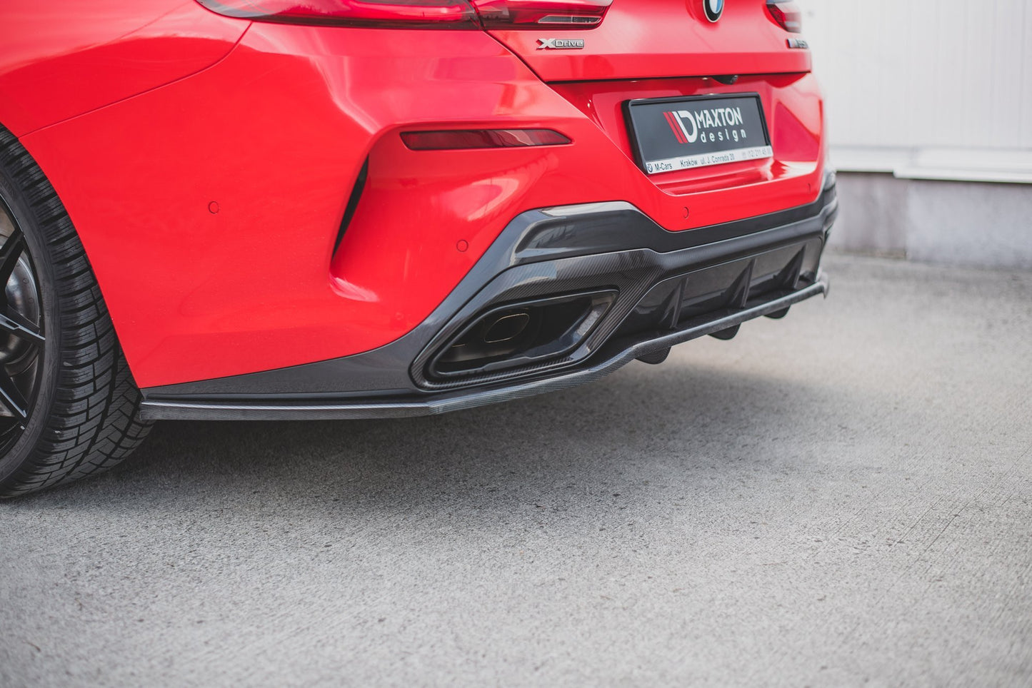 Mittlerer Cup Diffusor DTM Look Heck Ansatz für BMW 8 Coupe M-Paket G15 schwarz Hochglanz