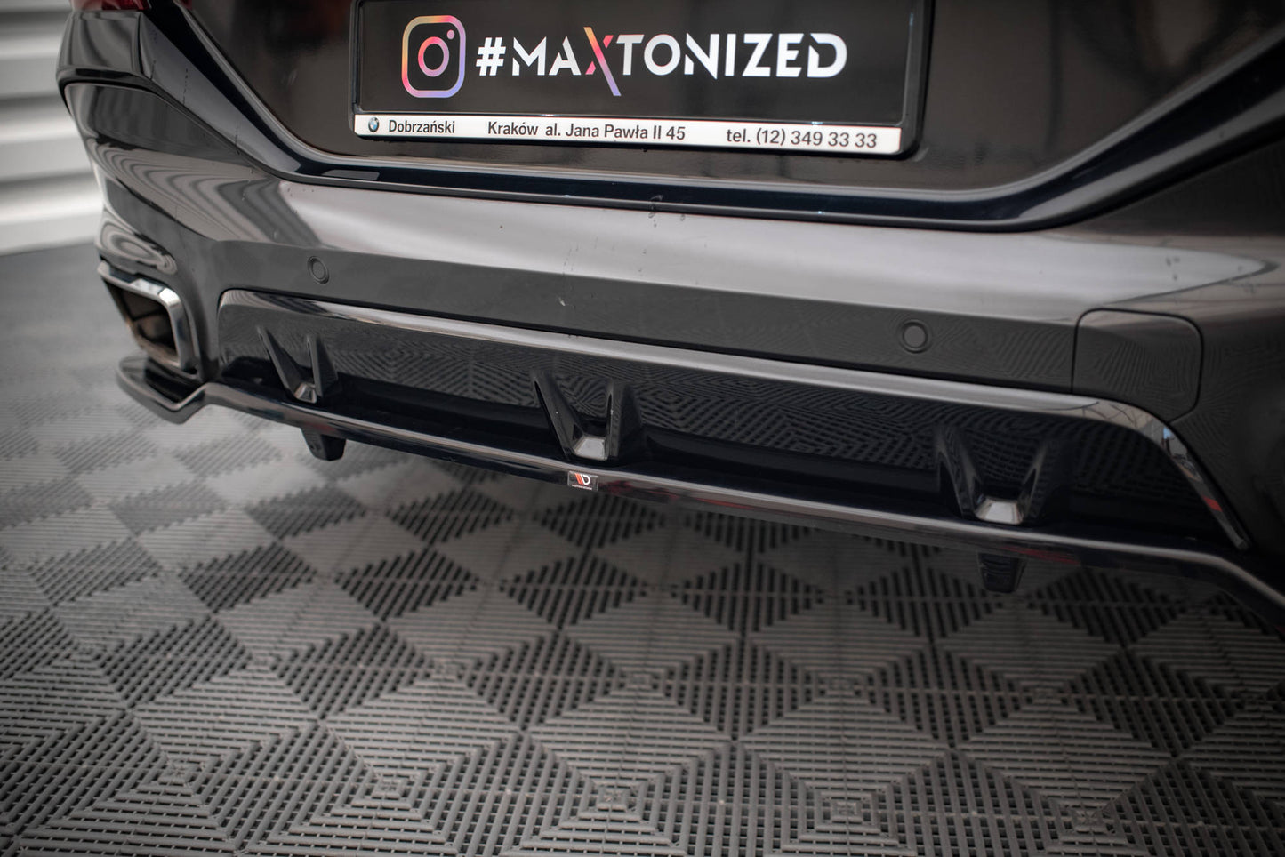 Mittlerer Cup Diffusor DTM Look Heck Ansatz für V.3 BMW X6 M-Paket G06 schwarz Hochglanz