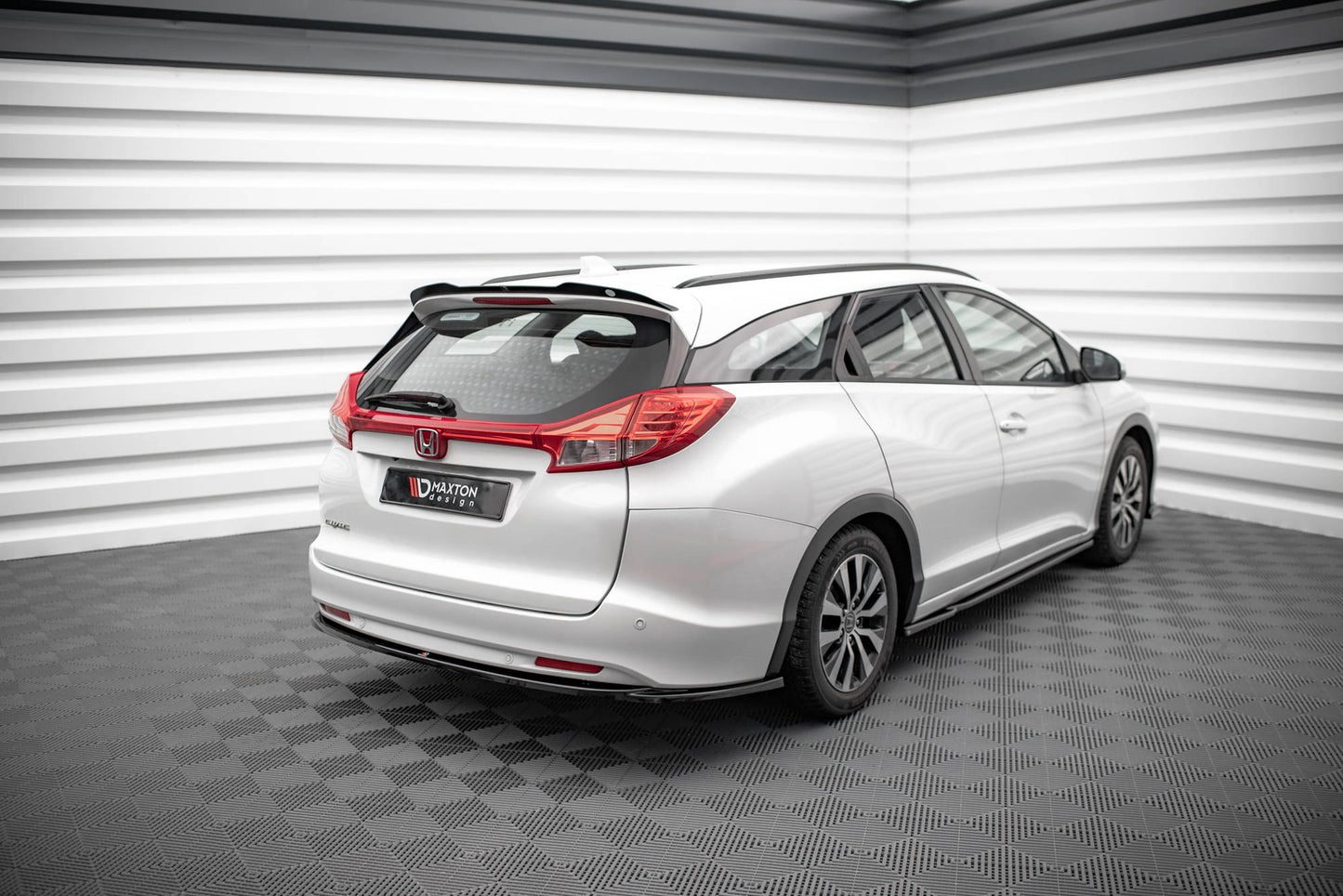 Spoiler CAP für Honda Civic Tourer Mk9 schwarz Hochglanz