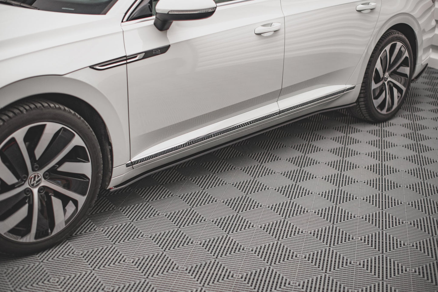 Street Pro Seitenschweller Ansatz für V.1 für Volkswagen Arteon R/ R-Line Facelift