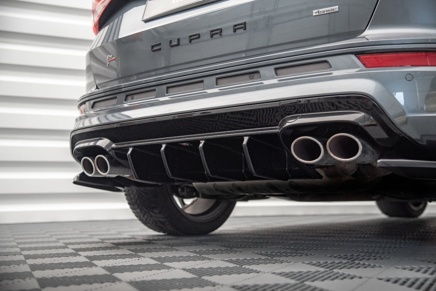 Diffusor Heck Ansatz für Cupra Ateca Mk1 / Mk1 Facelift schwarz Hochglanz