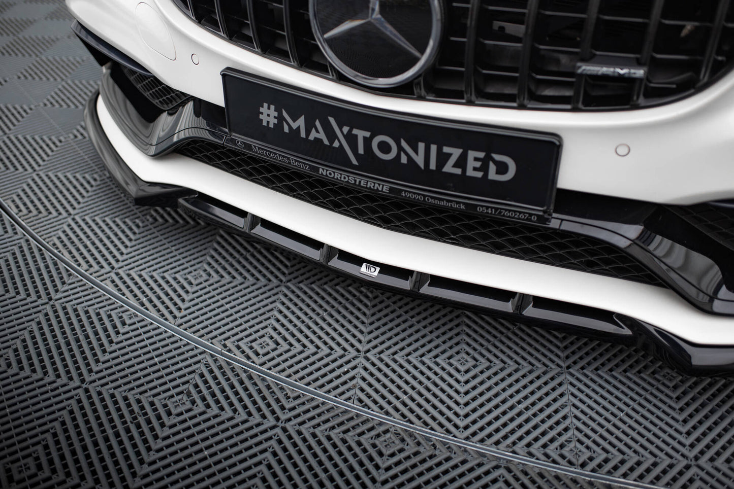 Front Ansatz V.2 für Mercedes-AMG C63 Limousine / Kombi W205 / S205 schwarz Hochglanz