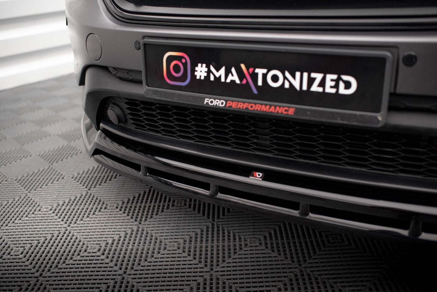 Front Ansatz für Ford Edge Mk2 schwarz Hochglanz
