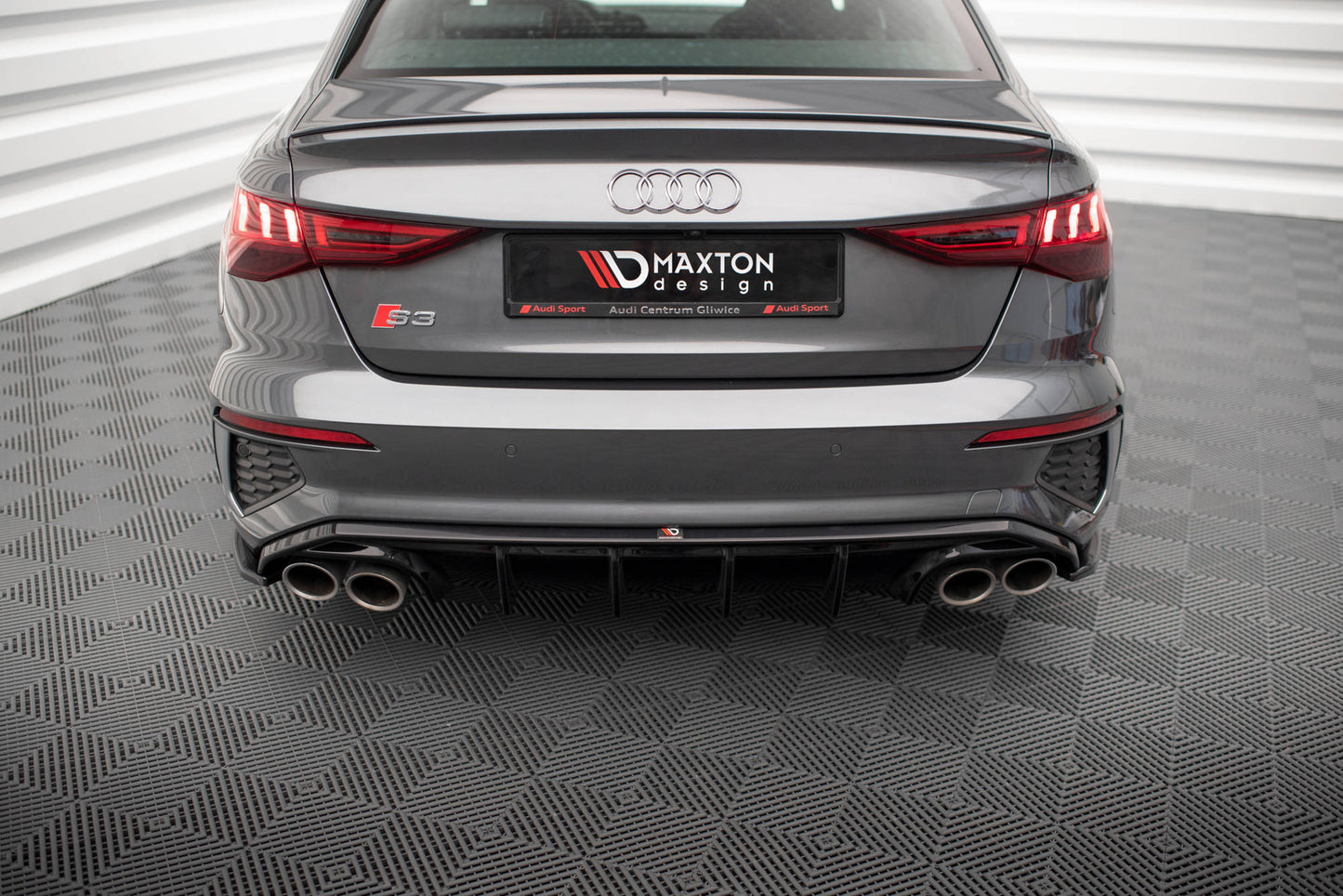 Diffusor Heck Ansatz für Audi S3 Limousine 8Y schwarz Hochglanz