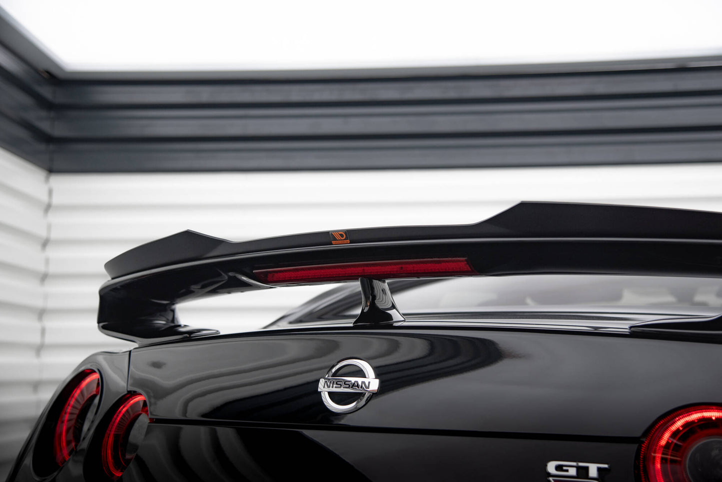Spoiler CAP für Nissan GTR R35 Facelift schwarz Hochglanz