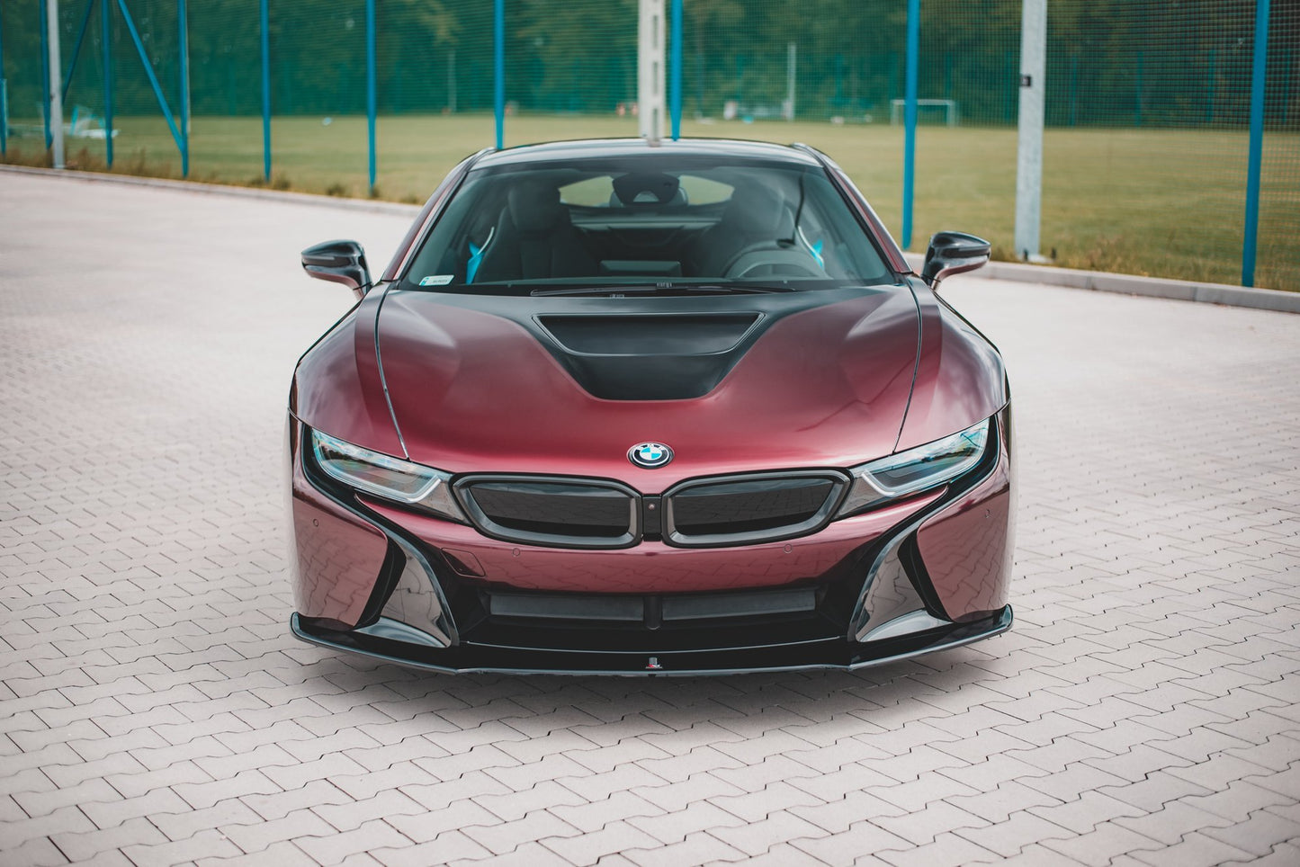 Front Ansatz für BMW i8 schwarz Hochglanz