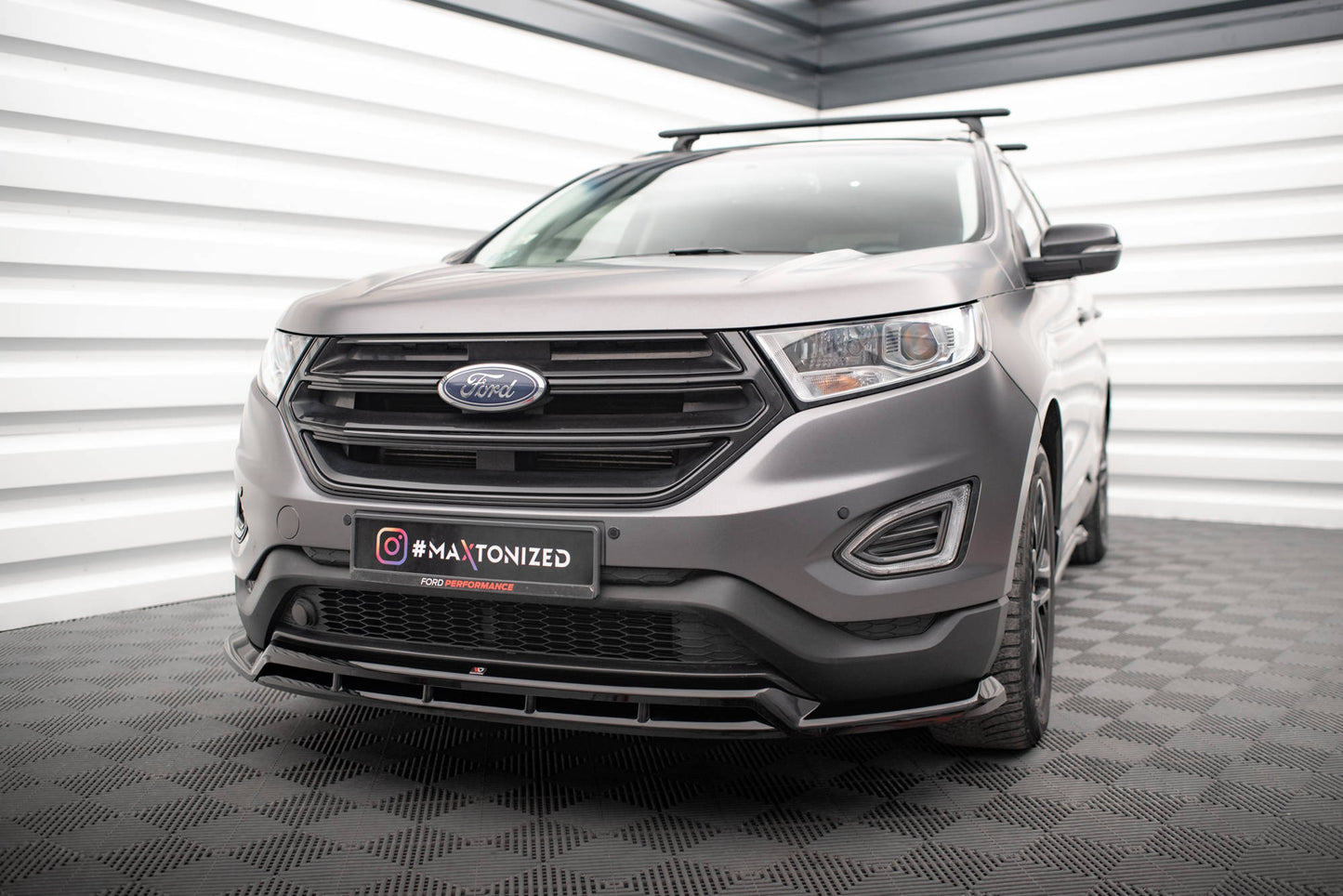Front Ansatz für Ford Edge Mk2 schwarz Hochglanz