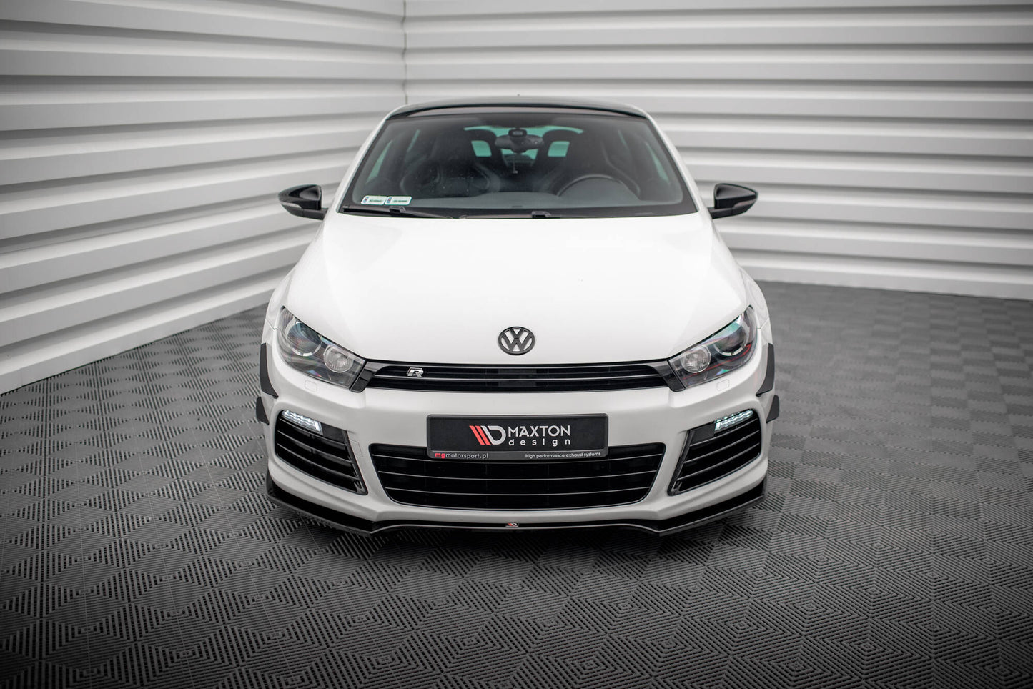 Front Ansatz V.4 für VW Scirocco R Mk3 schwarz Hochglanz