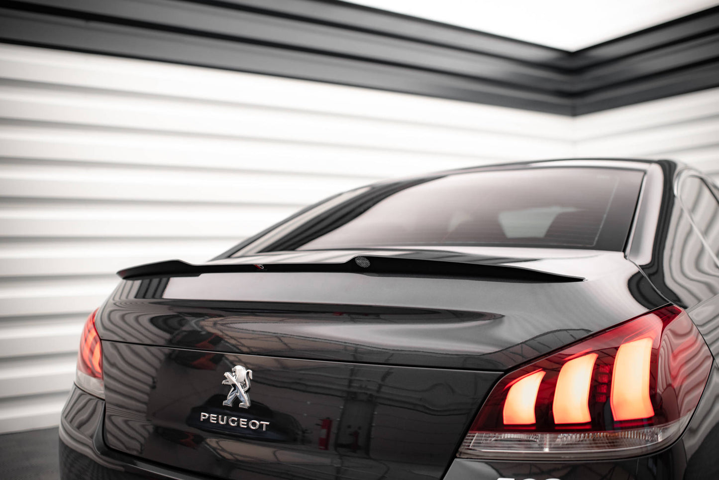 Spoiler CAP für Peugeot 508 GT Mk1 Facelift Carbon Look