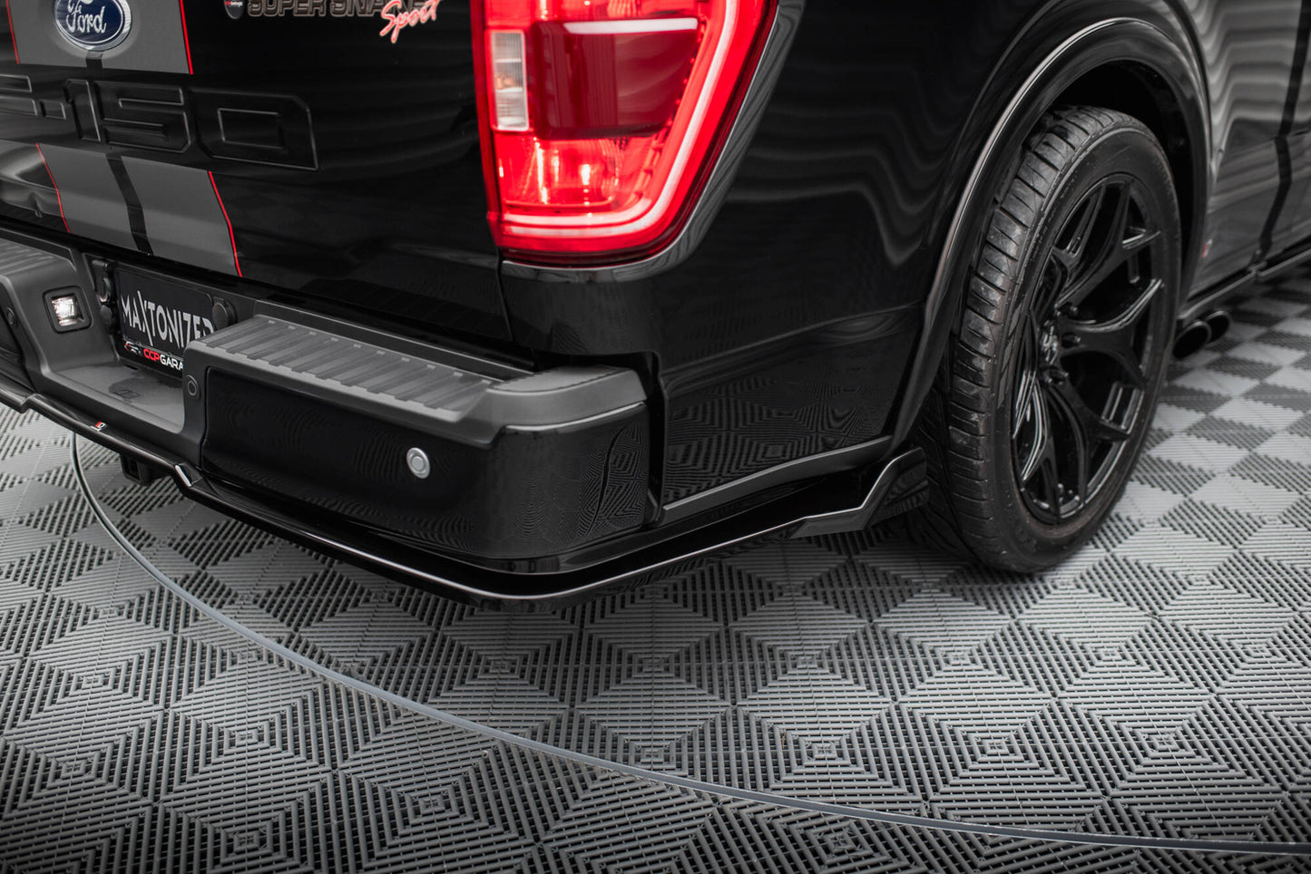 Heckansatz Shelby F150 Super Snake schwarz Hochglanz