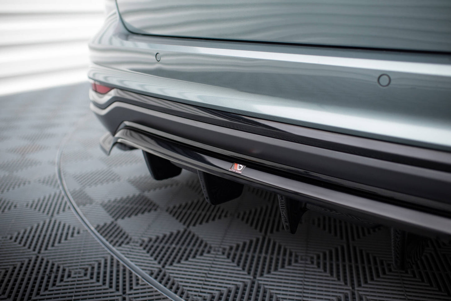 Mittlerer Cup Diffusor DTM Look Heck Ansatz für Audi A6 Allroad C8 schwarz Hochglanz