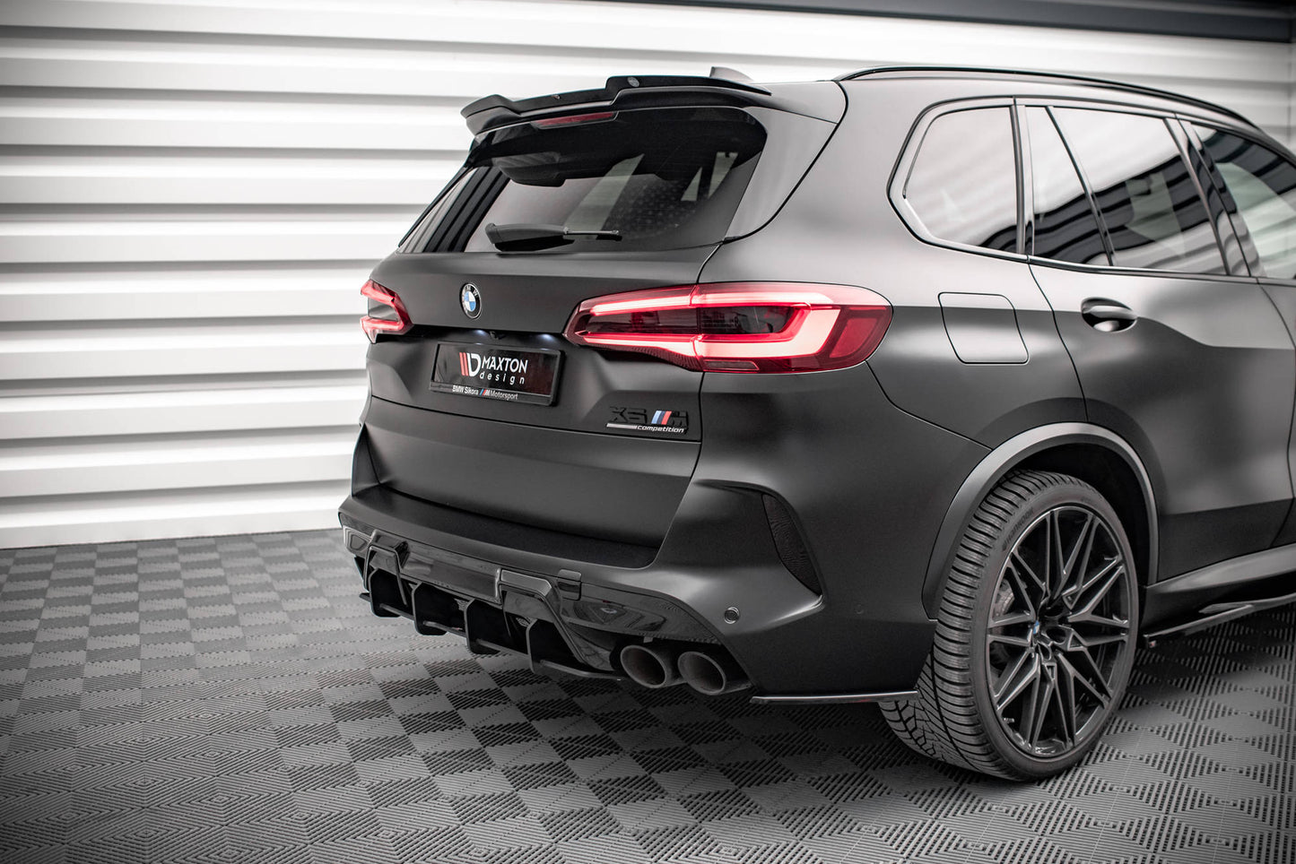 Heck Ansatz Flaps Diffusor für BMW X5M F95 schwarz matt