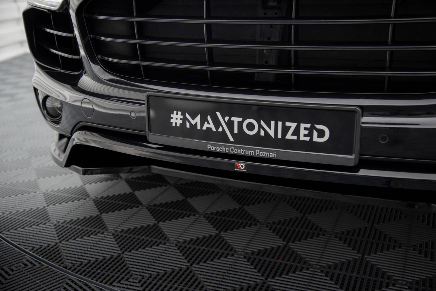 Front Ansatz für Porsche Cayenne Mk2 Facelift schwarz Hochglanz
