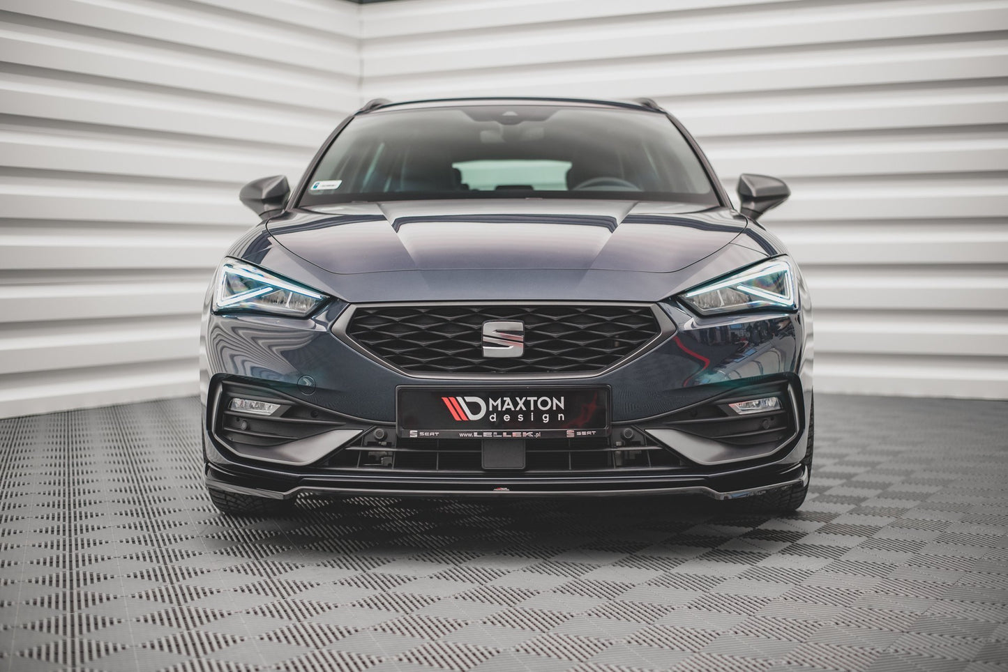 Front Ansatz V.3 für Seat Leon Mk4 schwarz Hochglanz