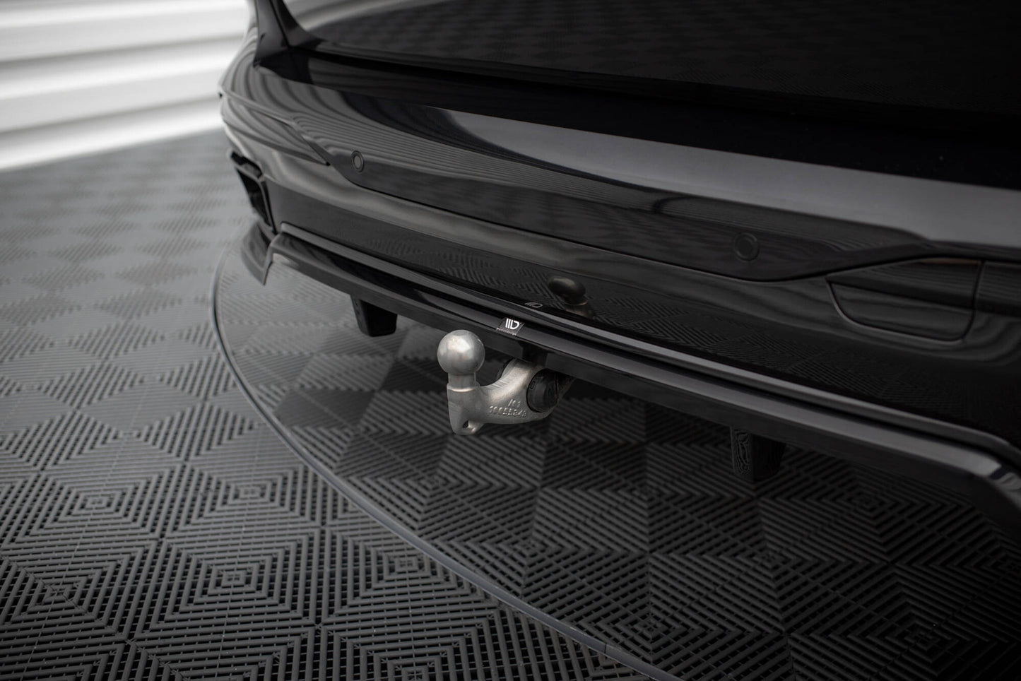 Mittlerer Cup Diffusor DTM Look Heck Ansatz für BMW X7 M-Paket G07 Facelift schwarz Hochglanz