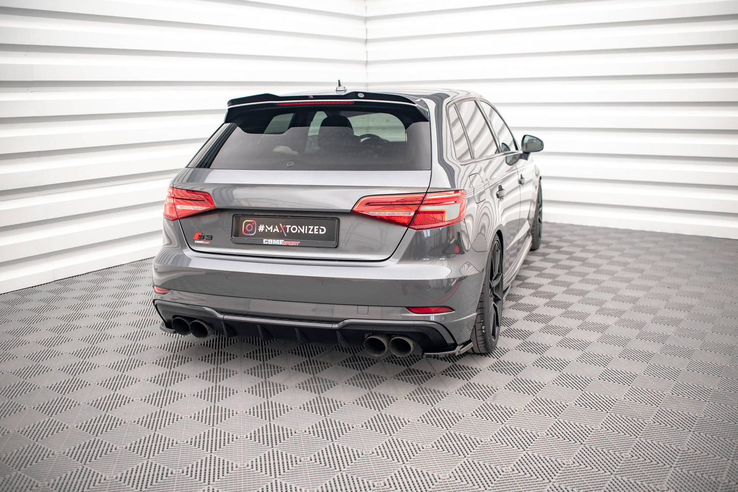 Heck Ansatz Flaps Diffusor V.1 für Audi S3 Sportback 8V Facelift schwarz Hochglanz