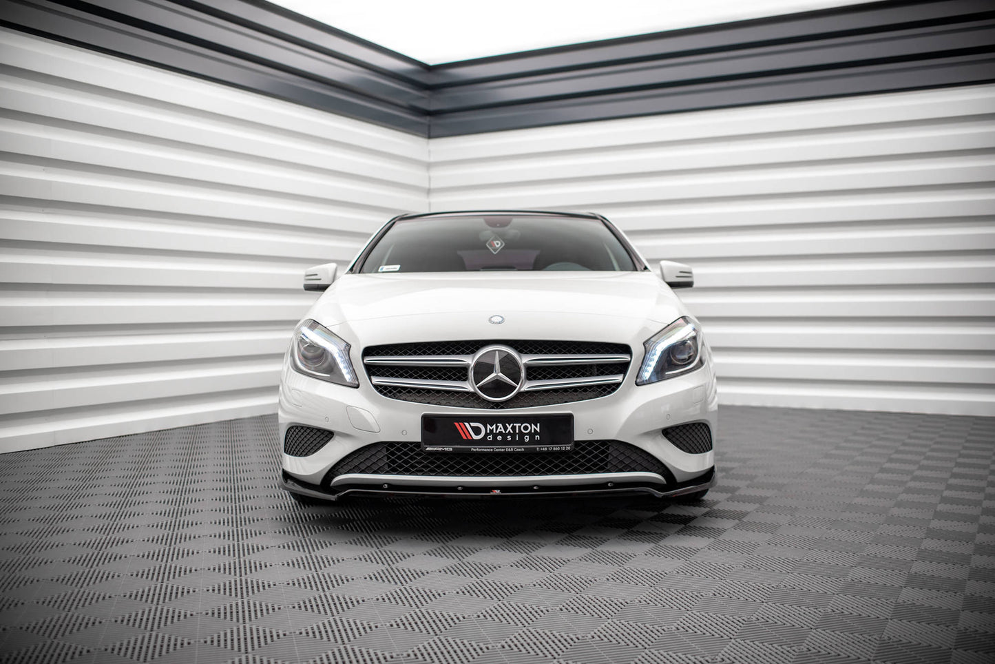 Front Ansatz V.2 für Mercedes-Benz A W176 schwarz Hochglanz
