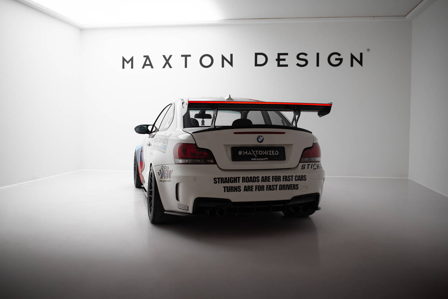 Carbon Spoiler With Internal Brackets Uprights V.1 + LED BMW 1er M E82
