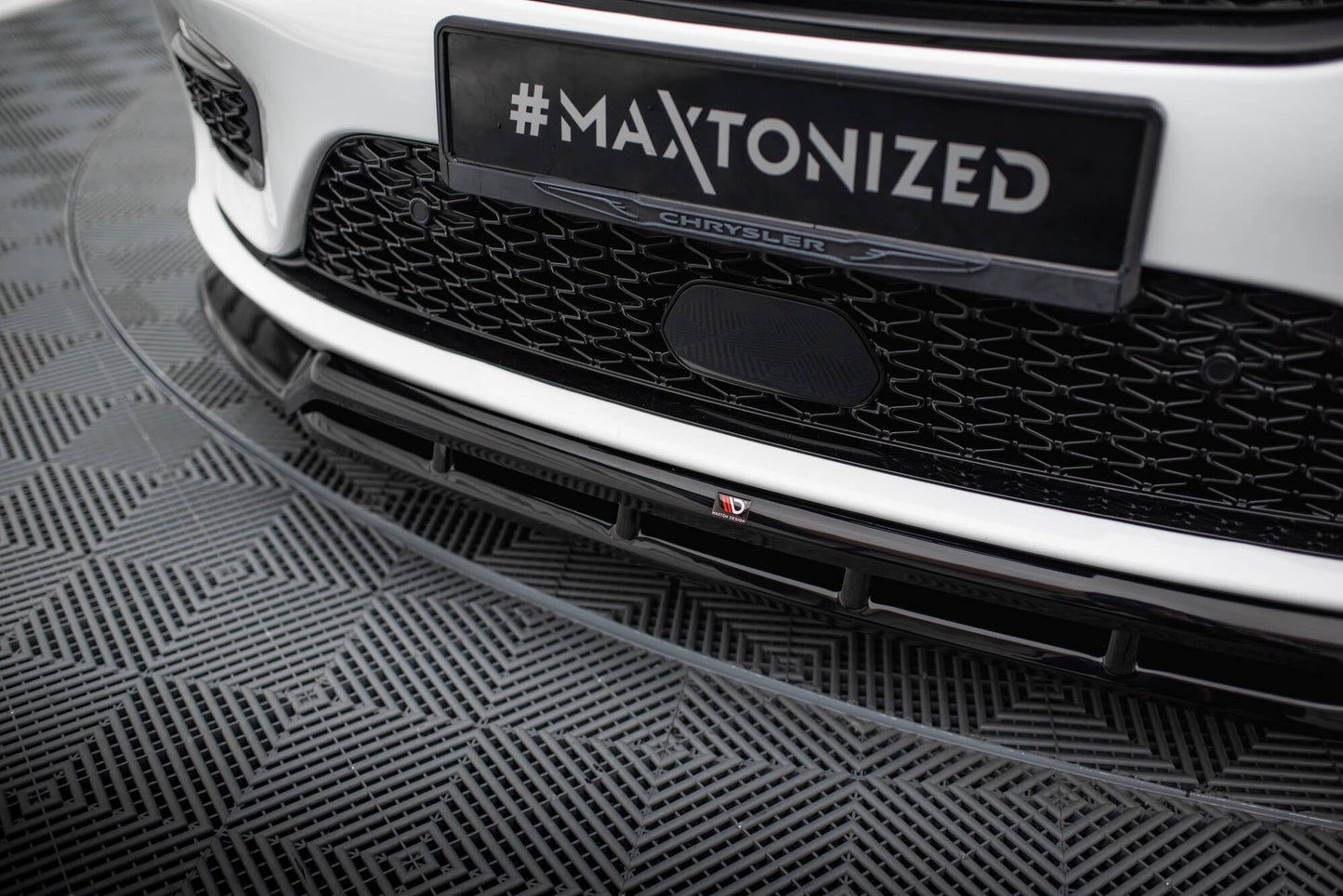 Front Ansatz für Chrysler Pacifica Mk2 Facelift schwarz Hochglanz