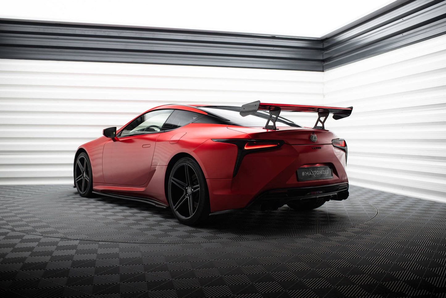 Carbon Spoiler + LED Lexus LC