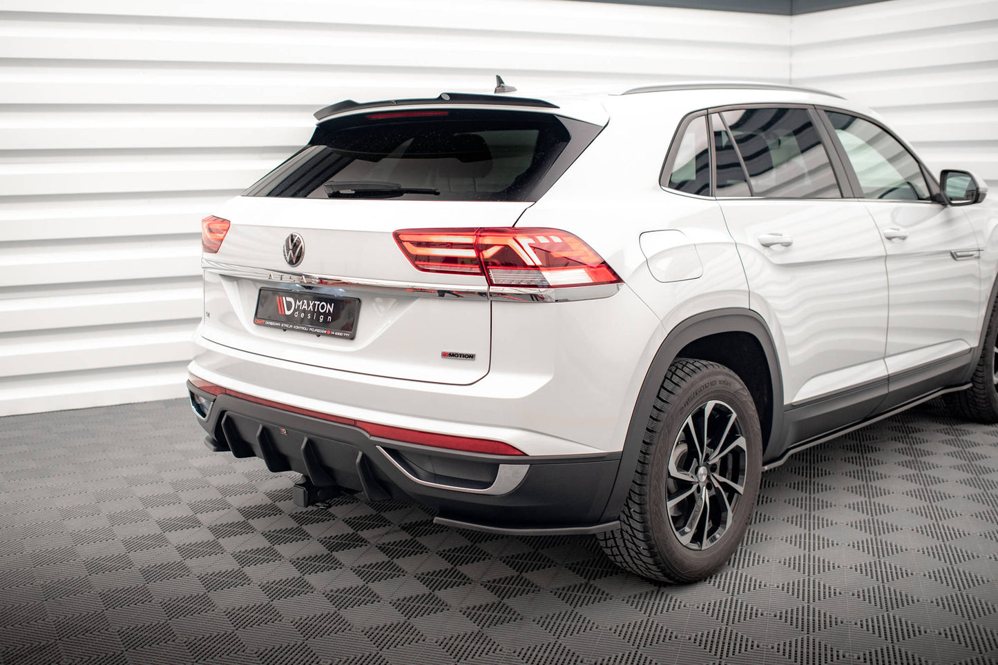 Diffusor Heck Ansatz für VW Atlas Cross Sport schwarz Hochglanz