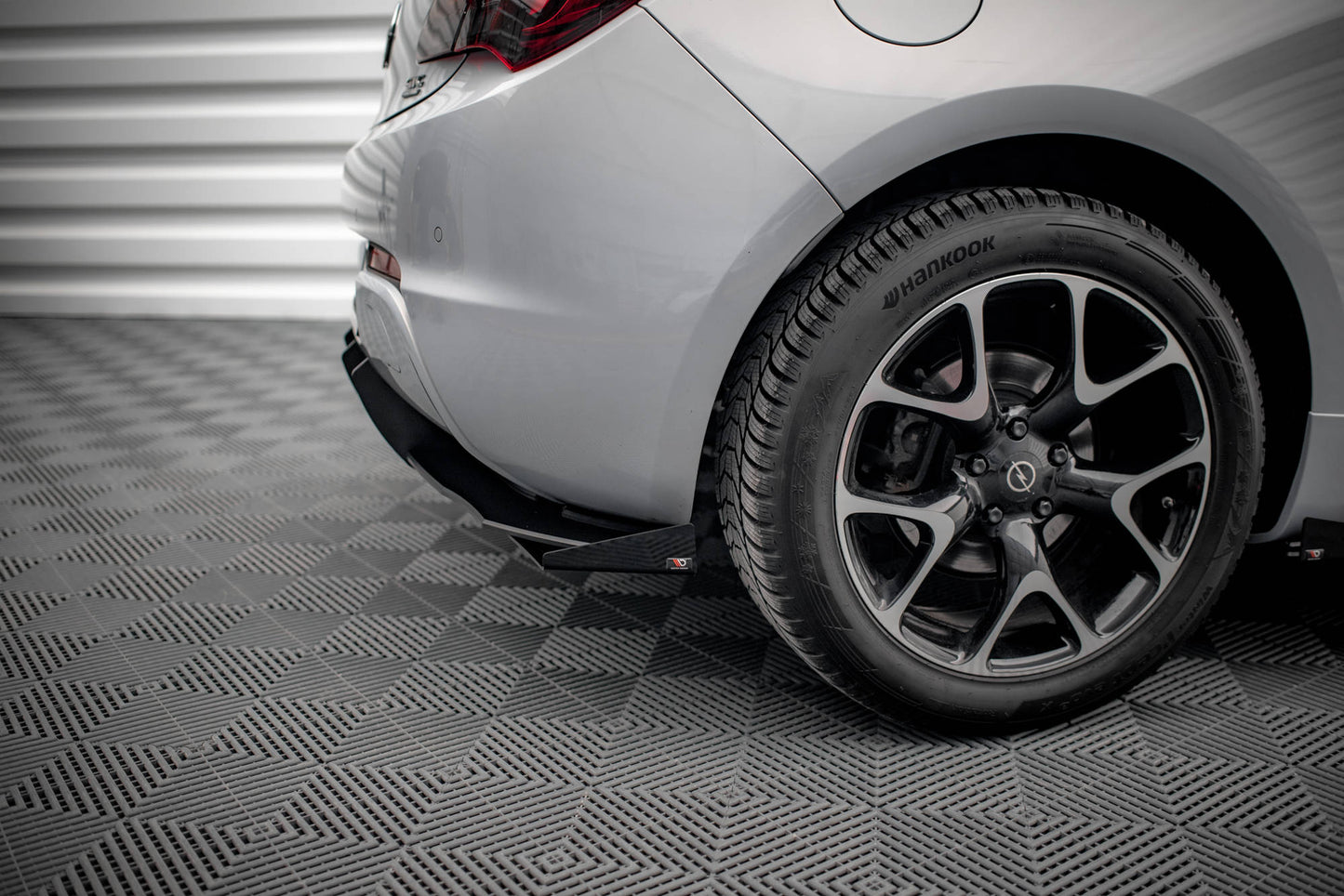 Robuste Racing Diffusor Heck Ansatz + Flaps für Opel Astra GTC OPC-Line J schwarz Hochglanz