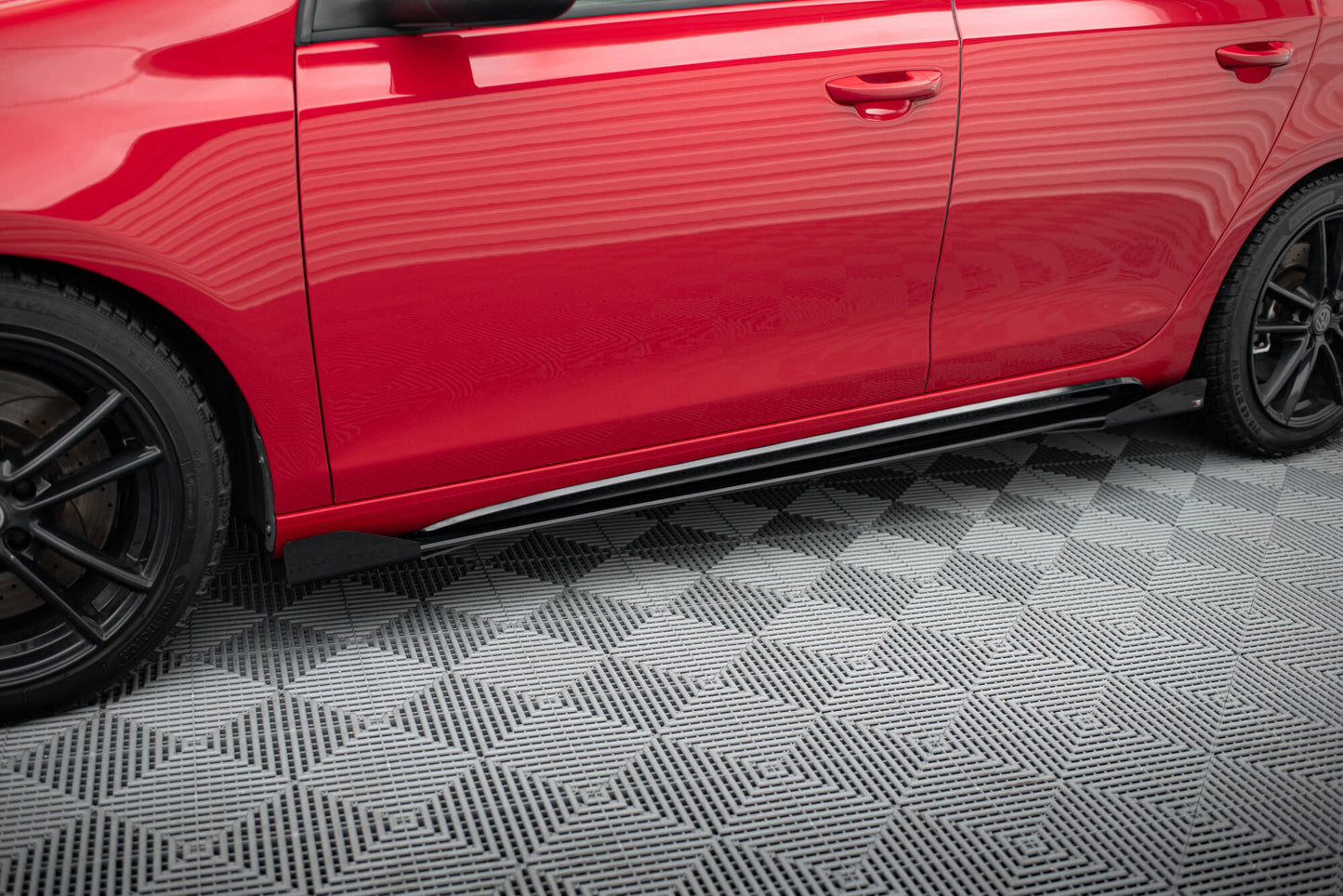 Robuste Racing Seitenschweller Ansatz für für + Flaps Volkswagen Golf GTI Mk6 schwarz Hochglanz