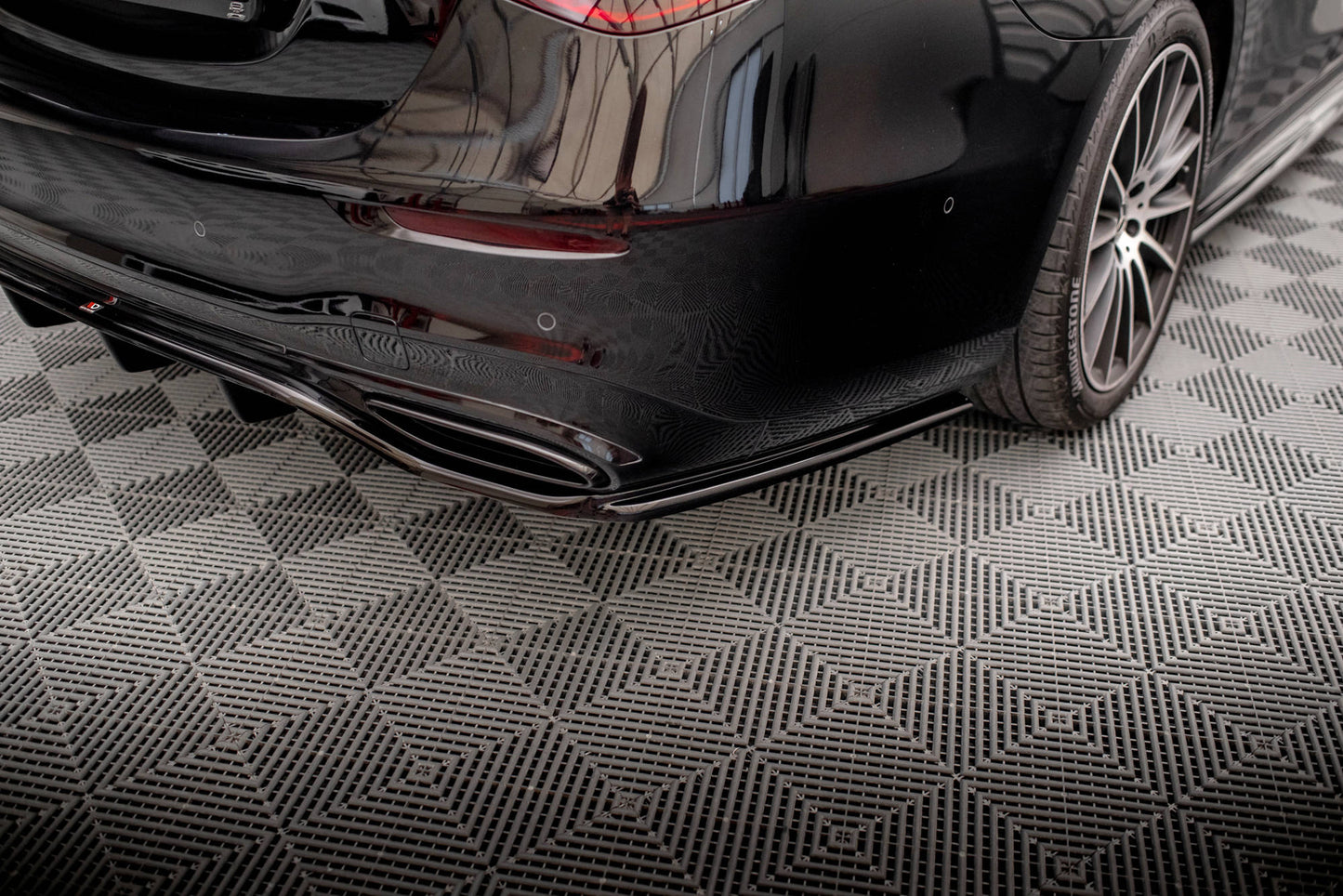 Mittlerer Cup Diffusor DTM Look Heck Ansatz für Mercedes-Benz S AMG-Line W223 schwarz Hochglanz
