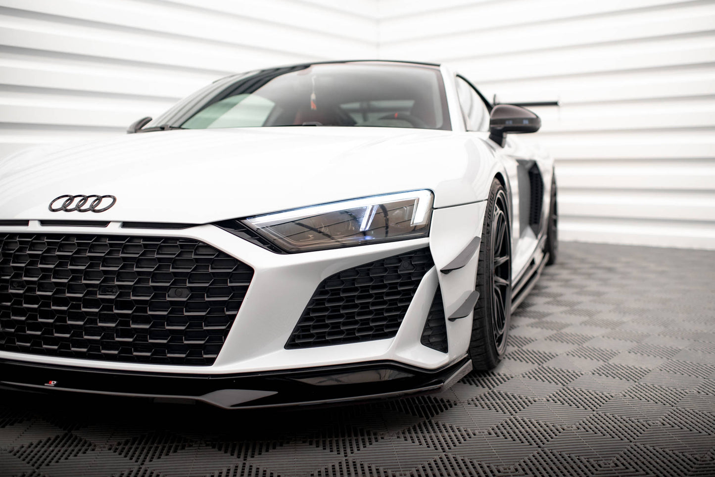 Stoßstangen Flaps Wings vorne Canards für Audi R8 Mk2 Facelift