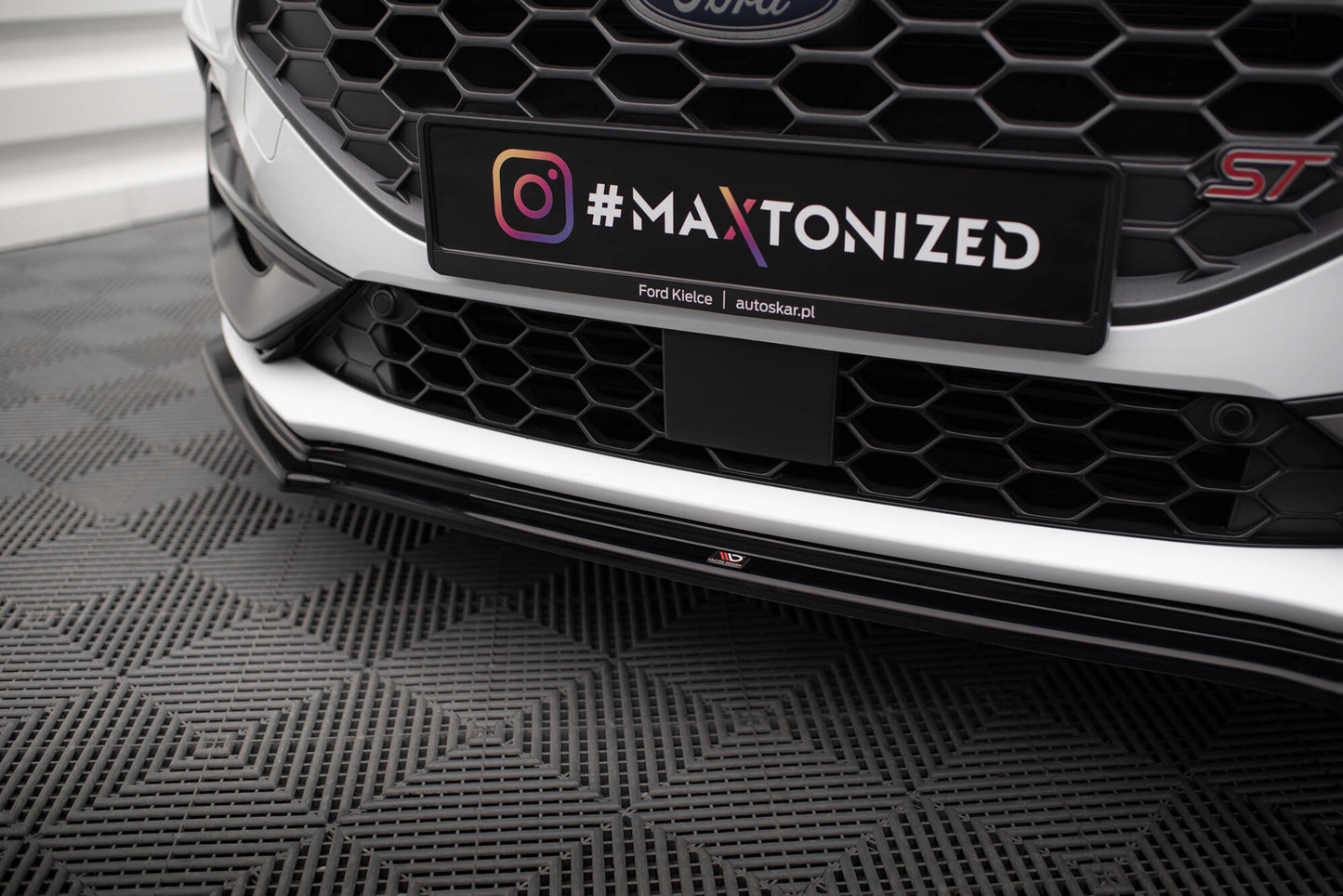 Front Ansatz V.5 für Ford Focus ST / ST-Line Mk4 Facelift schwarz Hochglanz