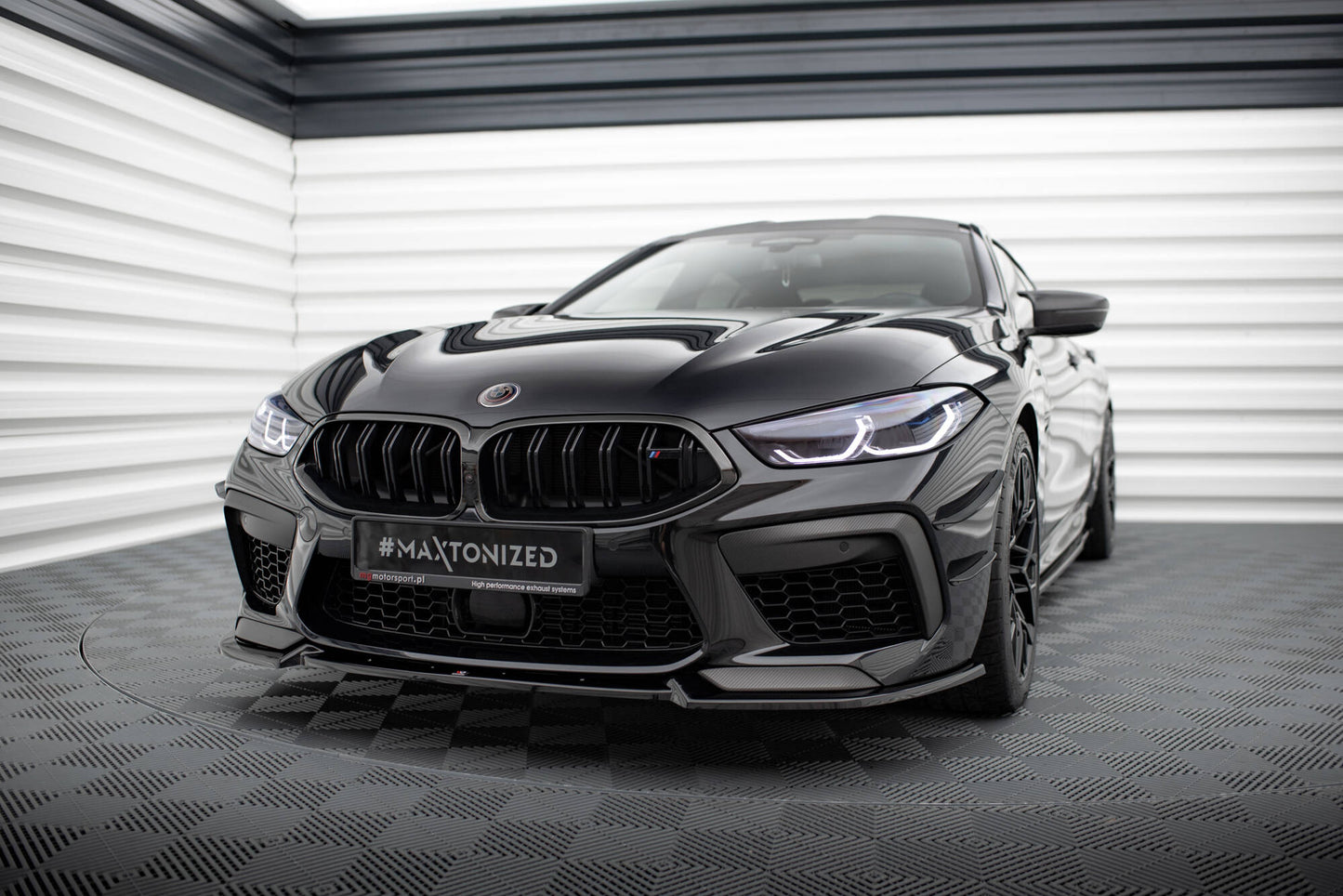 Front Ansatz V.3 für BMW M8 Gran Coupe F93 / Coupe F92 schwarz Hochglanz
