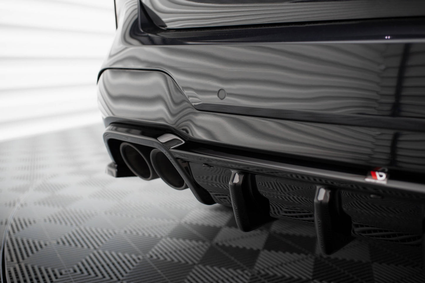 Diffusor Heck Ansatz für BMW X3 M F97 / F97 Facelift schwarz Hochglanz