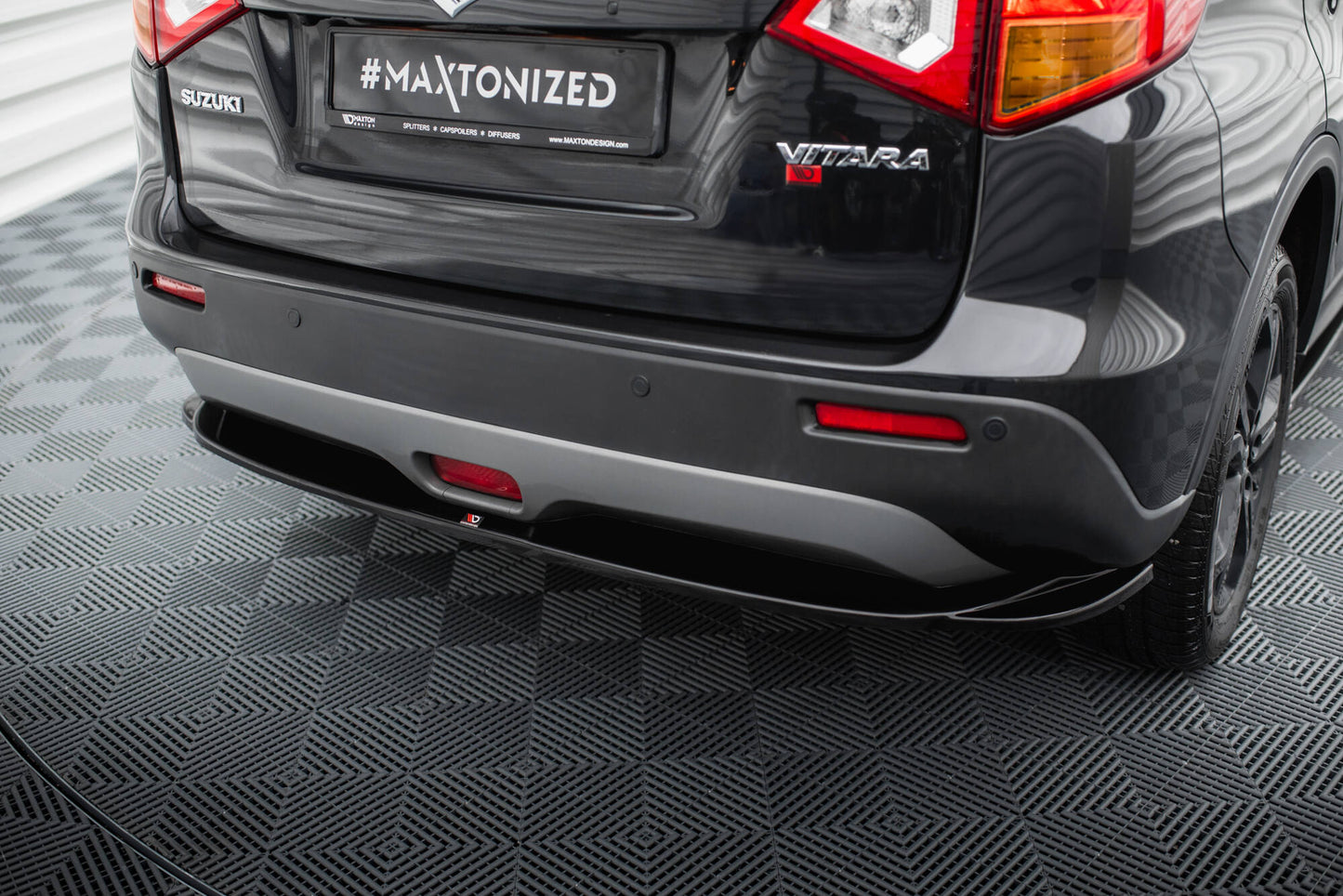 Heckansatz Suzuki Vitara S Mk2 schwarz Hochglanz