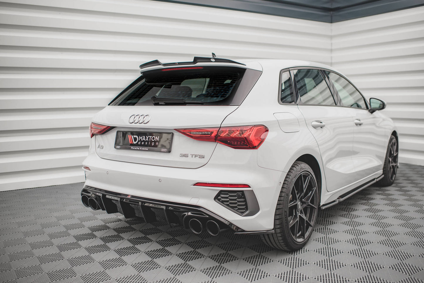 Diffusor Heck Ansatz + Endrohre für Audi A3 S-Line Sportback 8Y