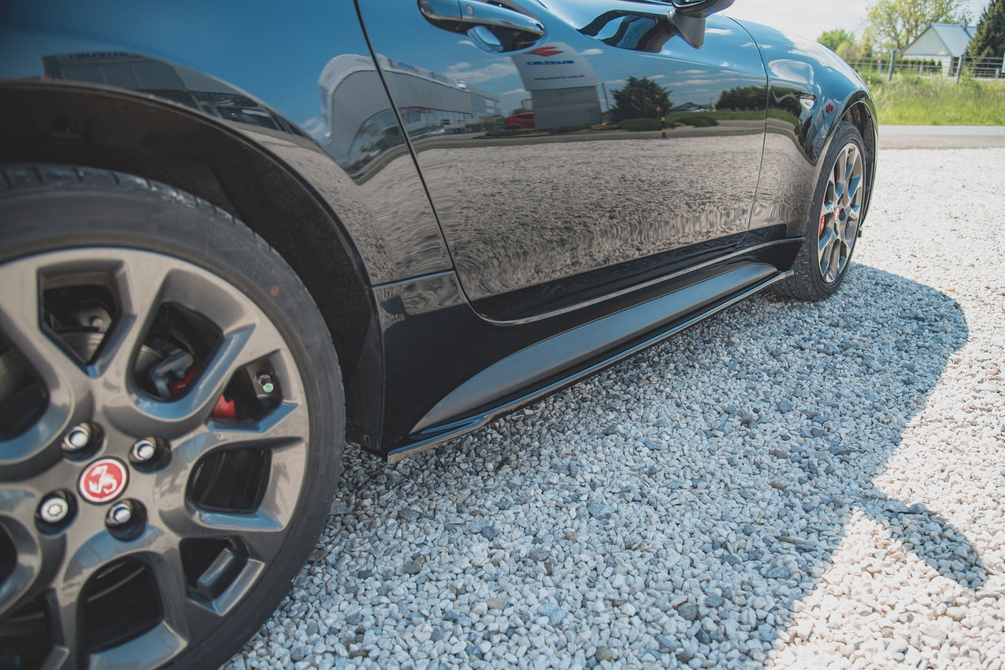 Seitenschweller Ansatz für Abarth 124 Spider schwarz Hochglanz