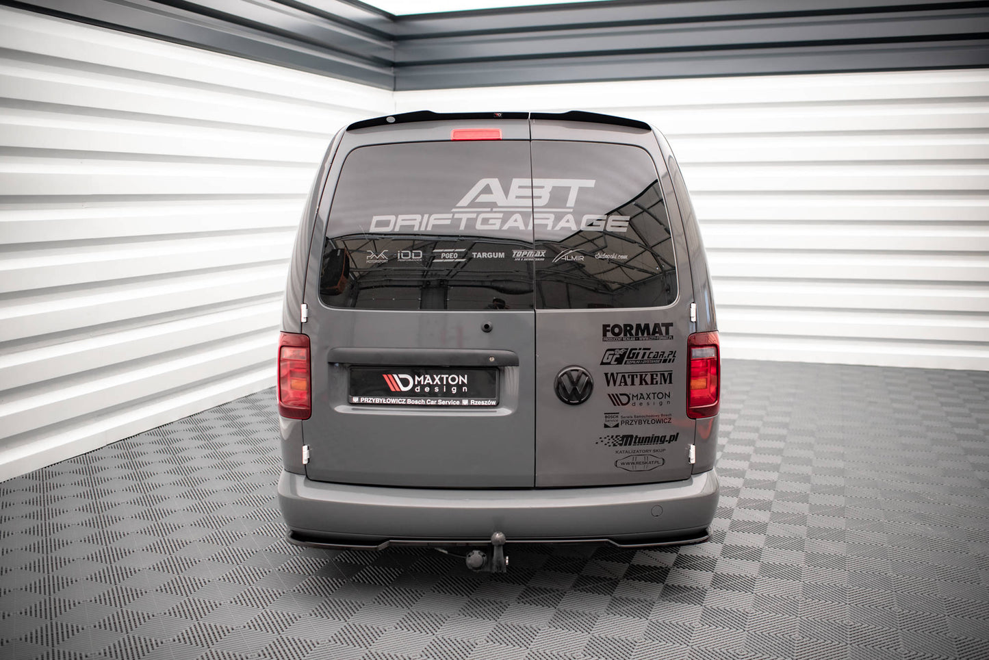 Mittlerer Diffusor Heck Ansatz für Volkswagen Caddy Long Mk3 Facelift schwarz matt