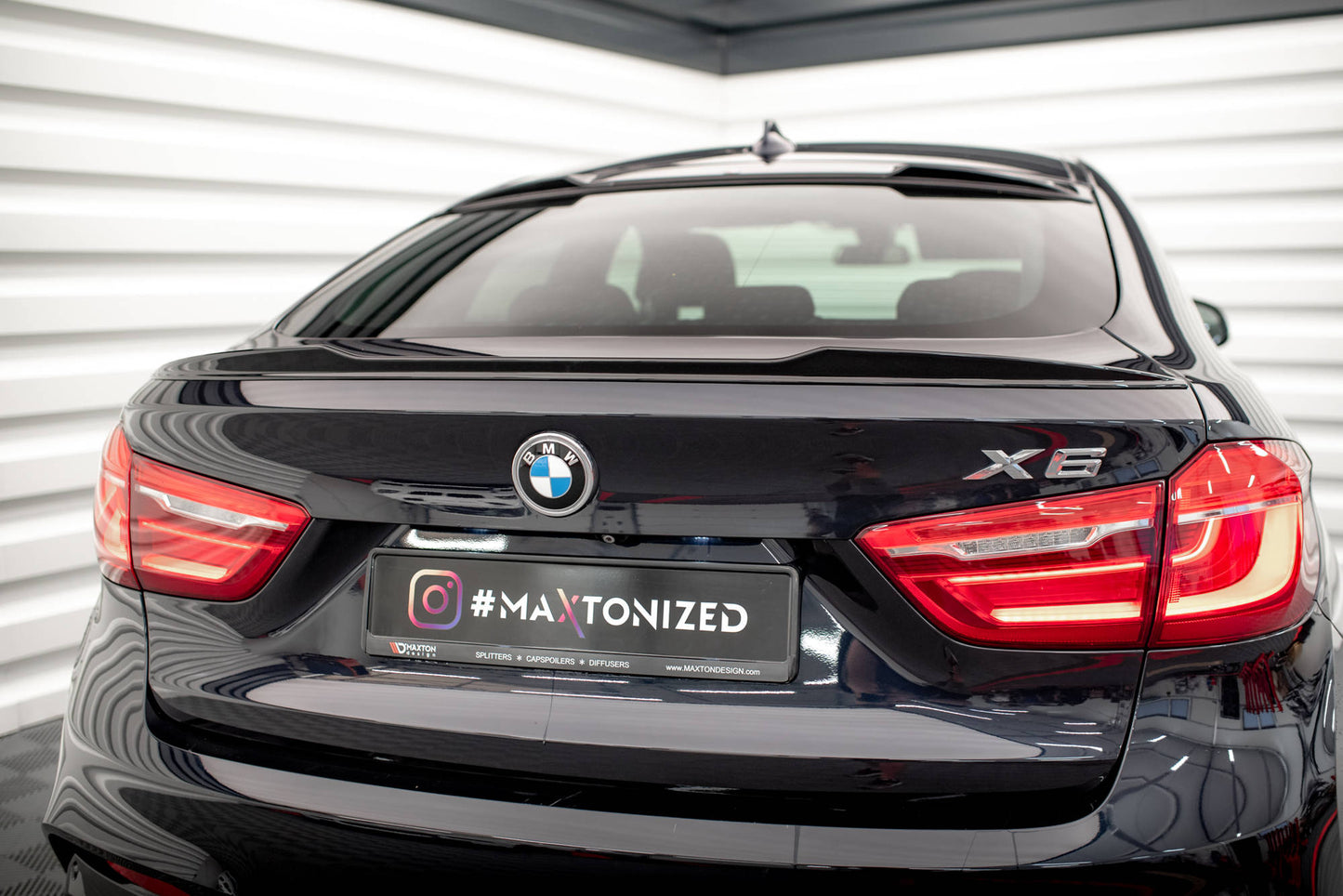 Spoiler CAP 3D für V.1 BMW X6 F16 M-Paket / X6 M F86 schwarz Hochglanz