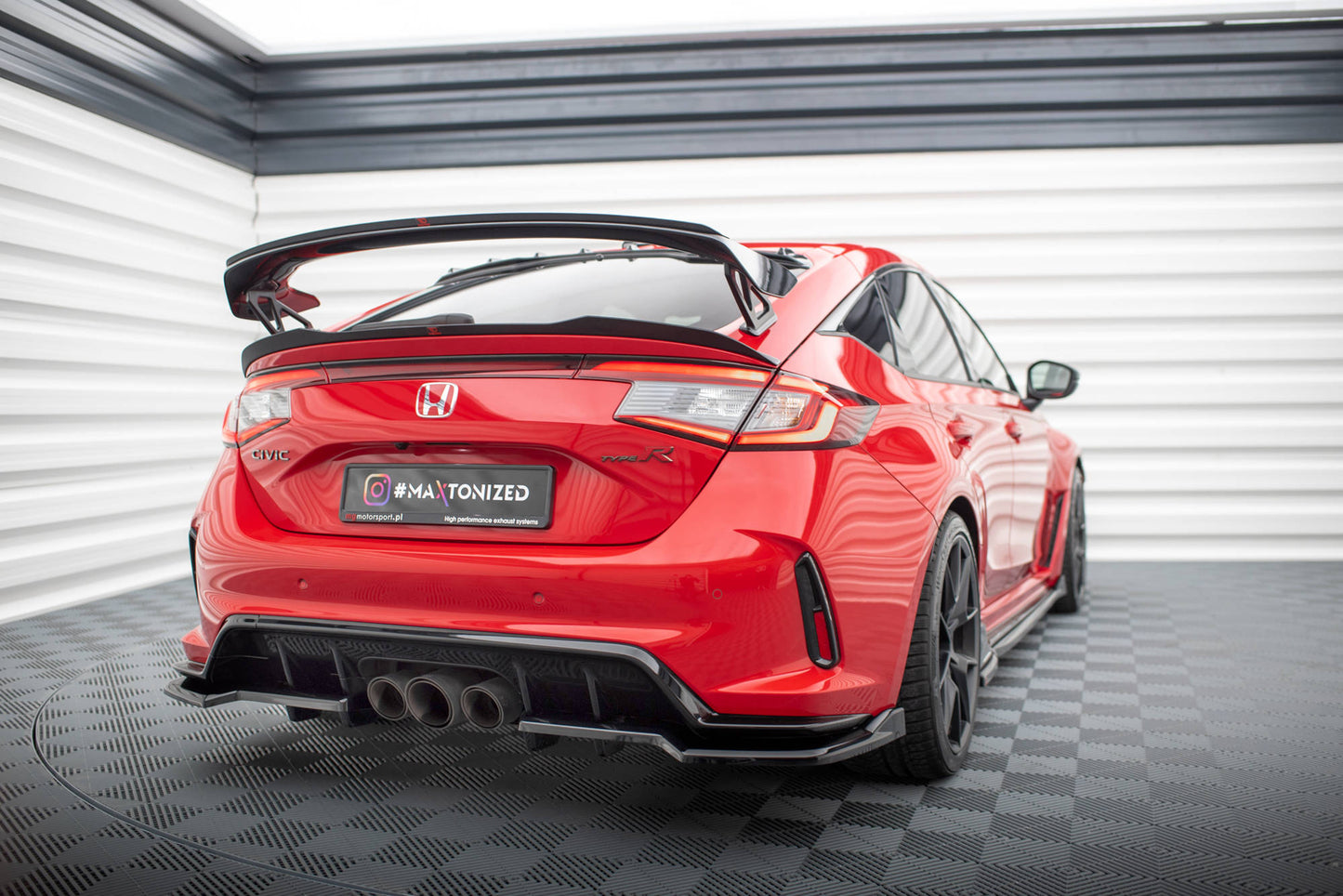 Mittlerer Cup Diffusor DTM Look Heck Ansatz V.2 für Honda Civic Type-R Mk 11 schwarz Hochglanz